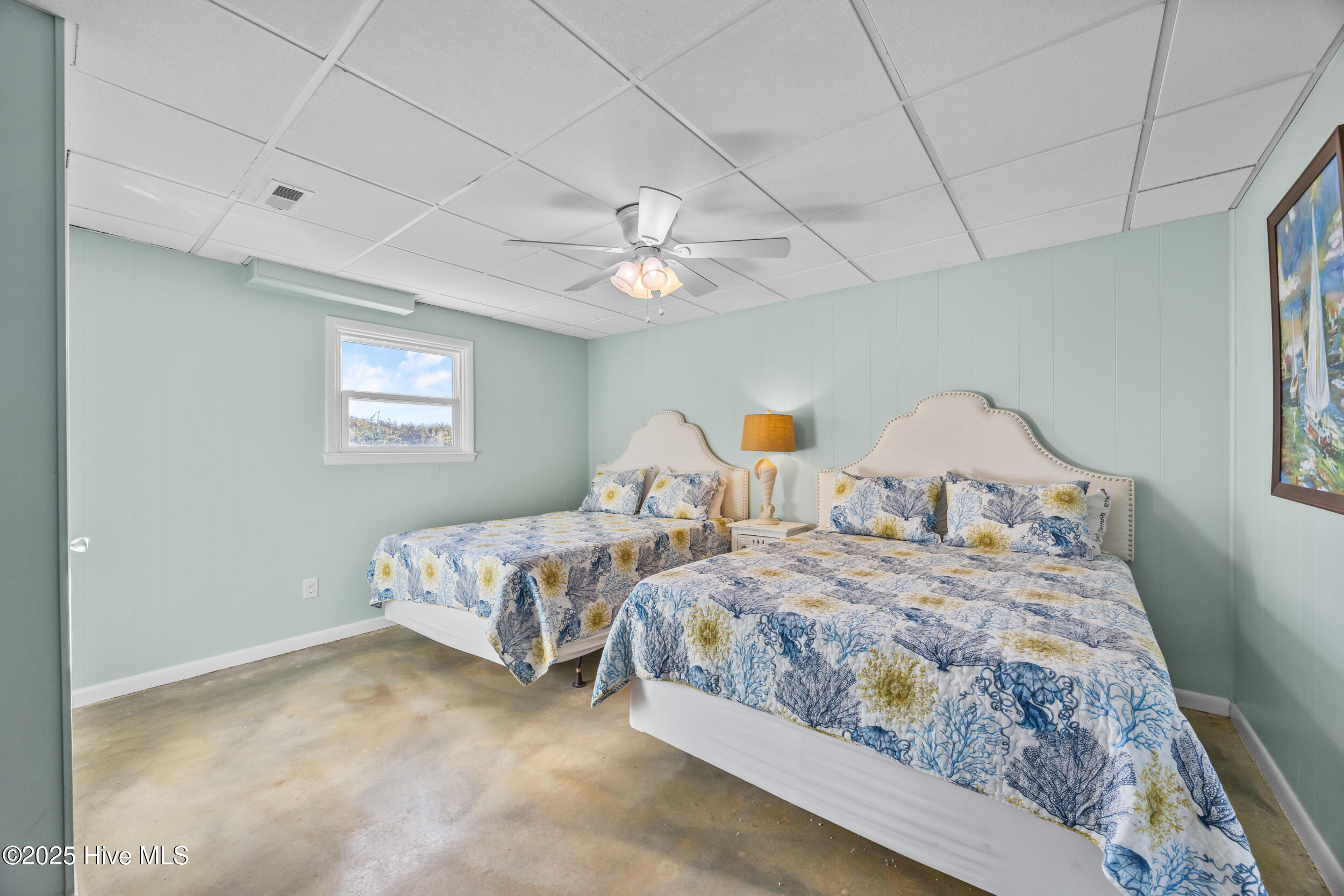 5419 W Beach Drive Property Photo 27