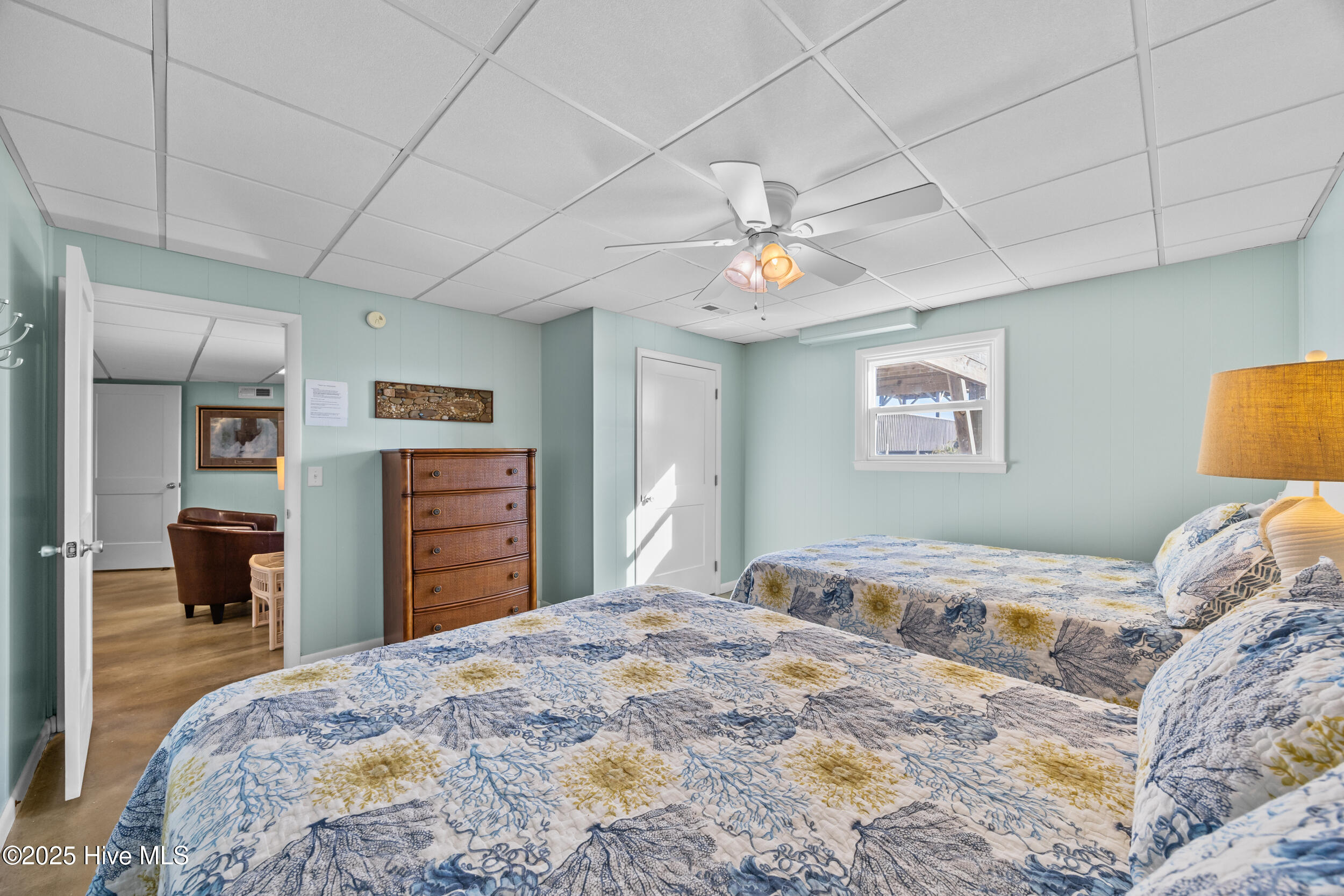 5419 W Beach Drive Property Photo 28