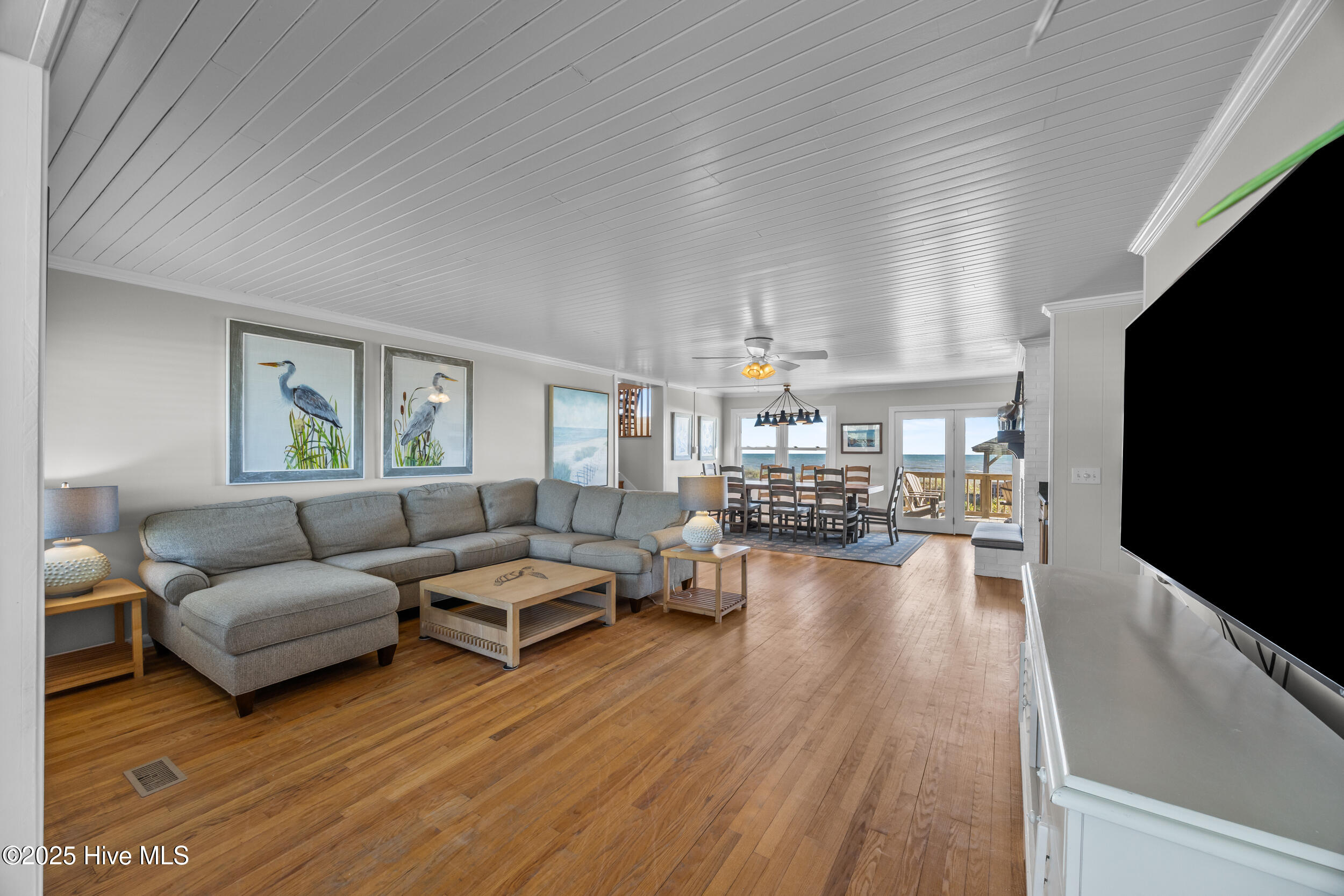 5419 W Beach Drive Property Photo 37