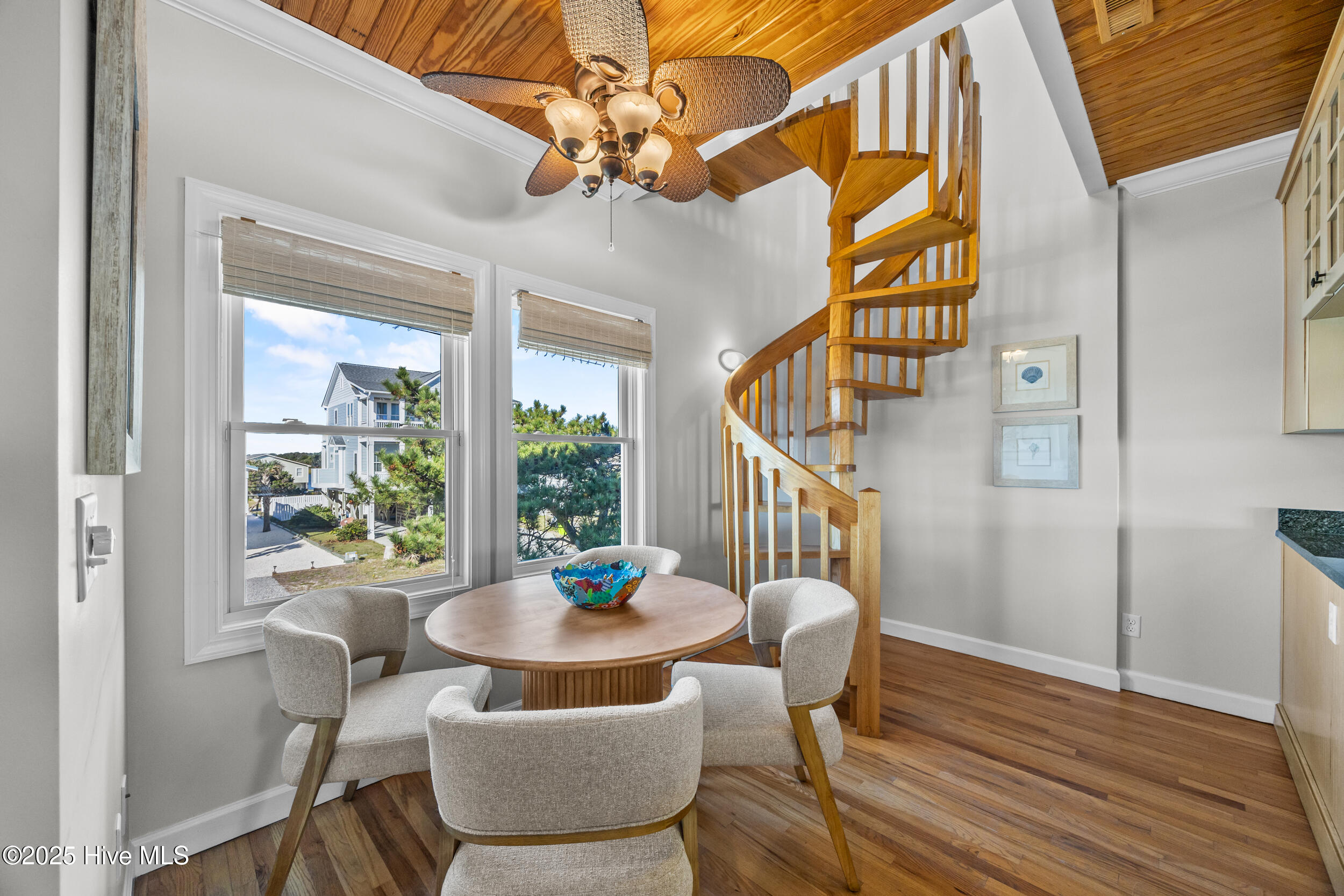 5419 W Beach Drive Property Photo 58