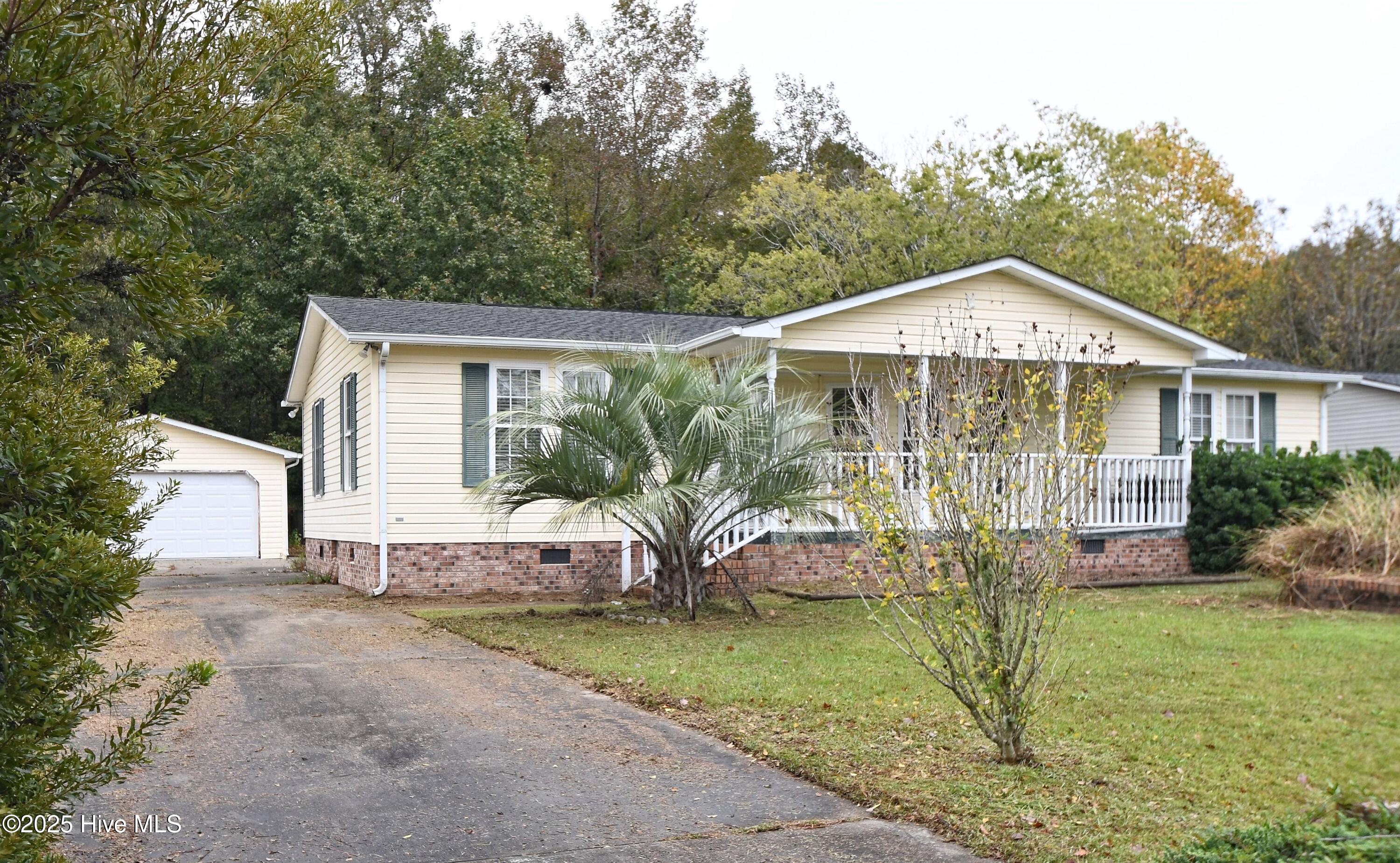 1024 Palm Court Sw Property Photo 1