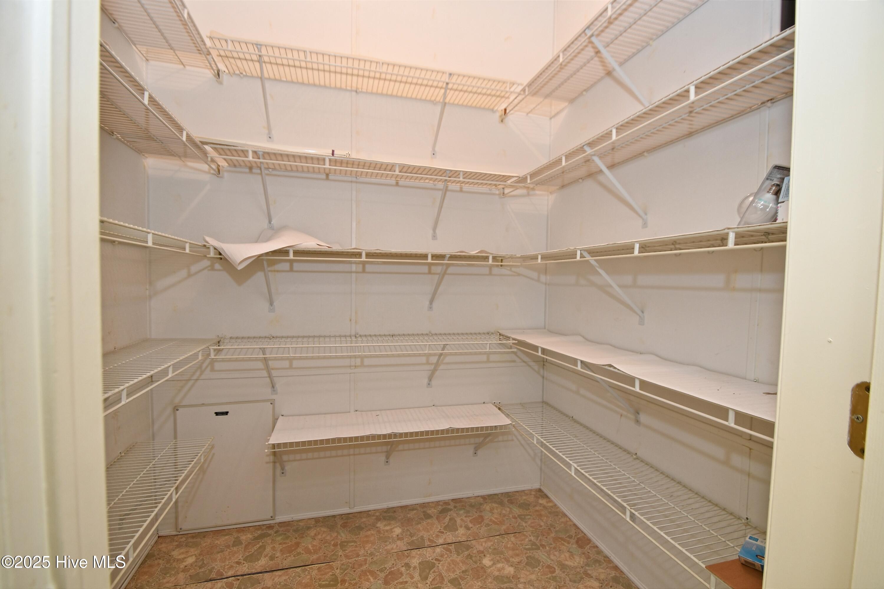 1024 Palm Court Property Photo 12