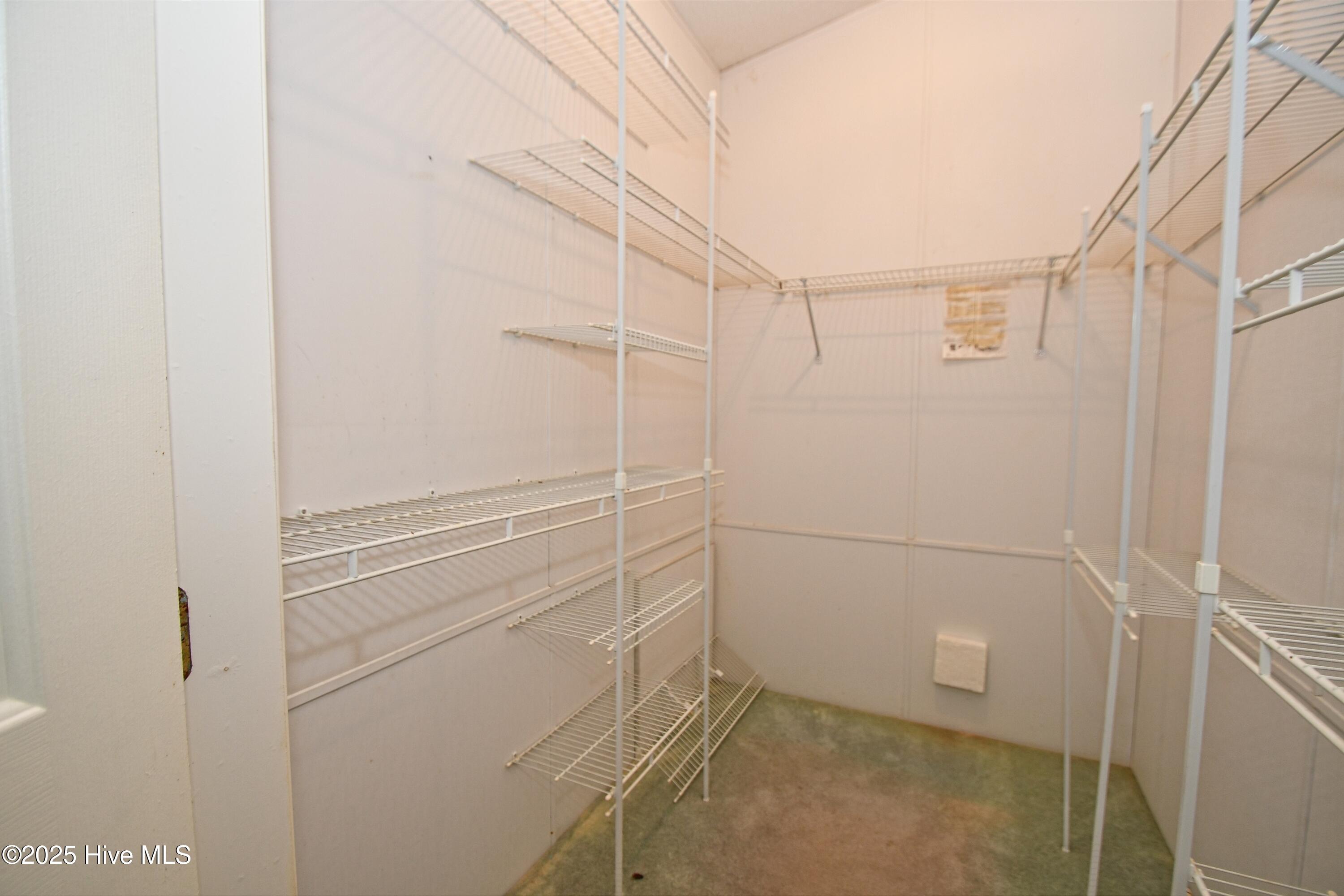 1024 Palm Court Property Photo 17