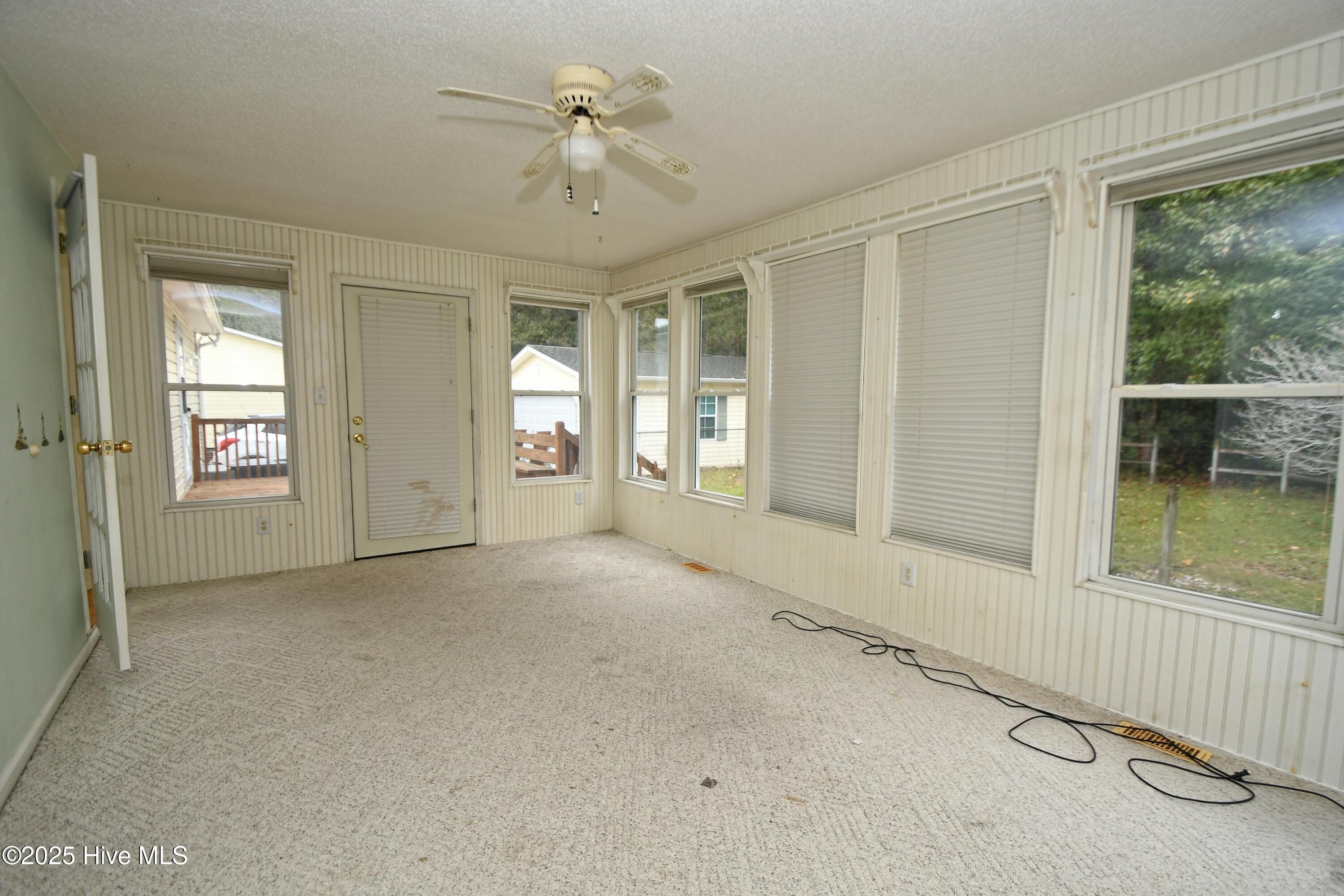 1024 Palm Court Property Photo 22