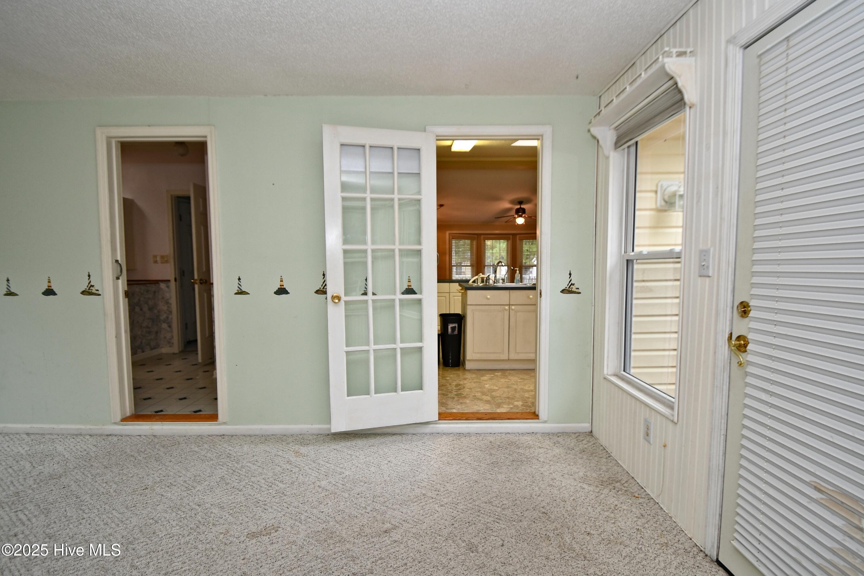 1024 Palm Court Property Photo 23