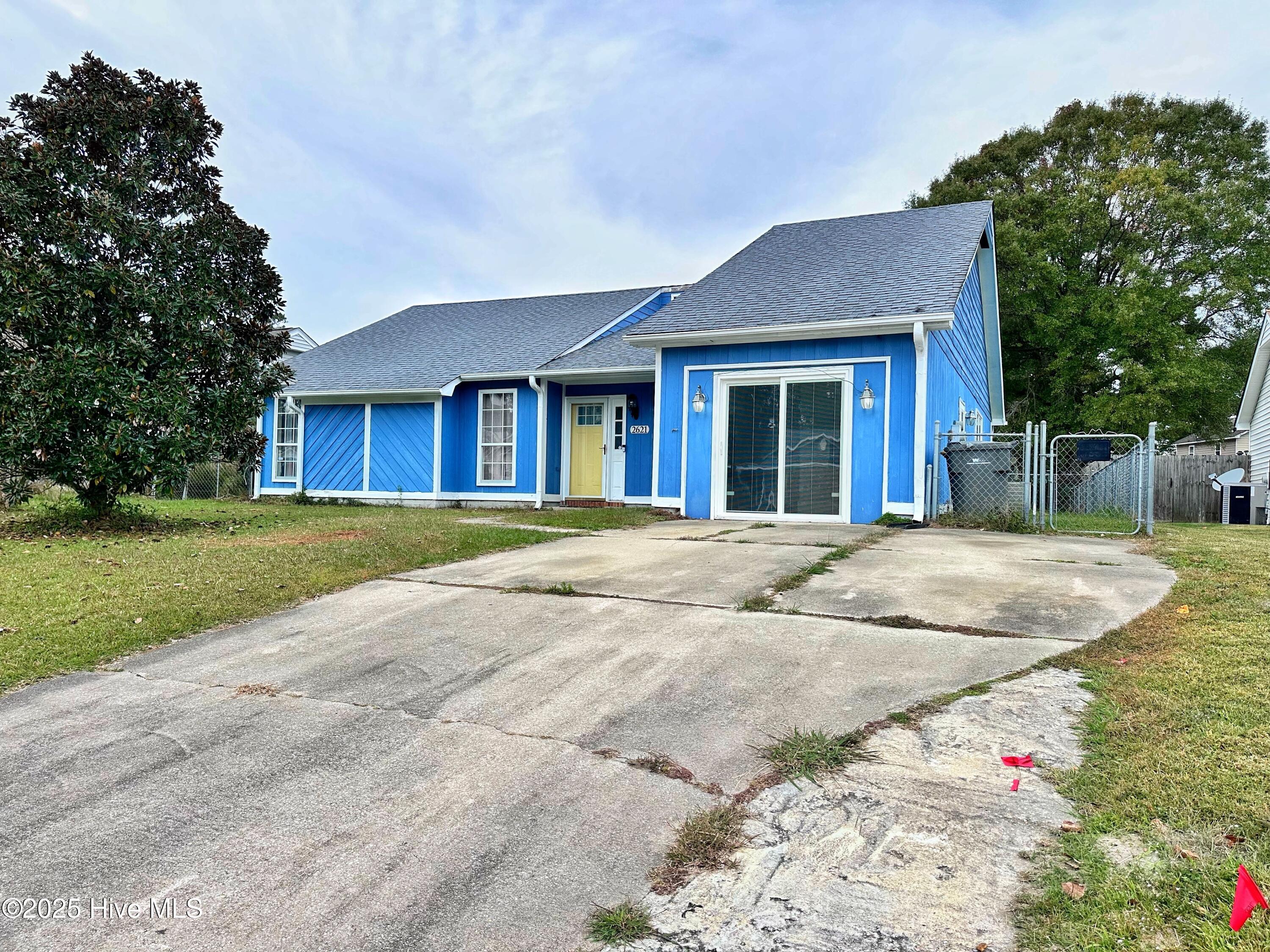 2621 Idlebrook Circle Property Photo 3