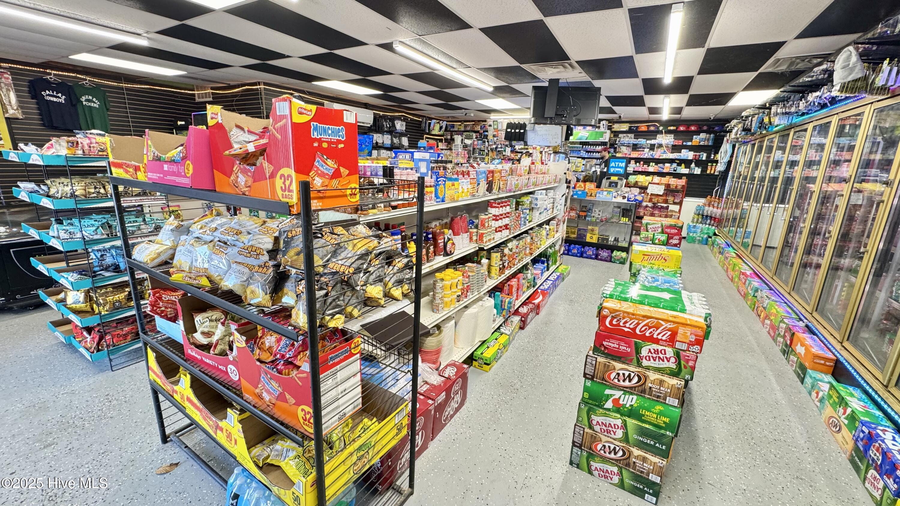 1505 E Raleigh Boulevard Property Photo 6