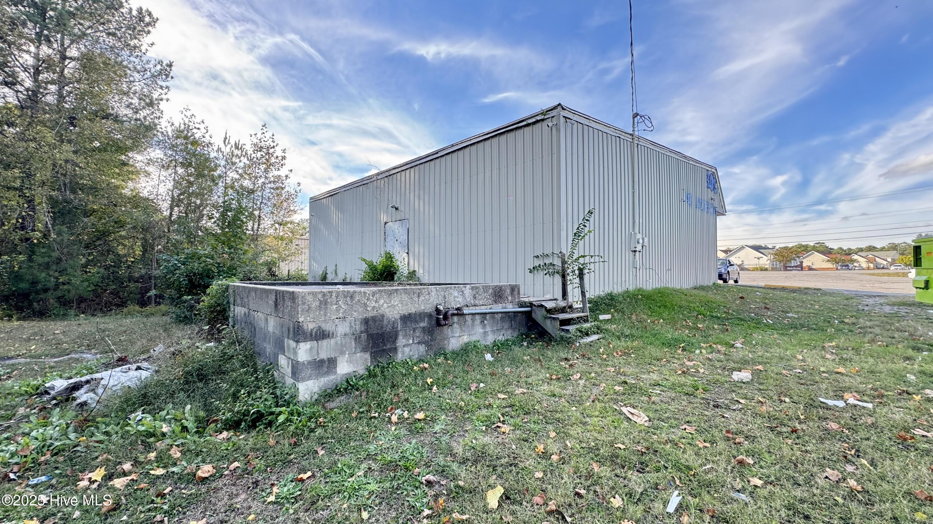 1505 E Raleigh Boulevard Property Photo 9