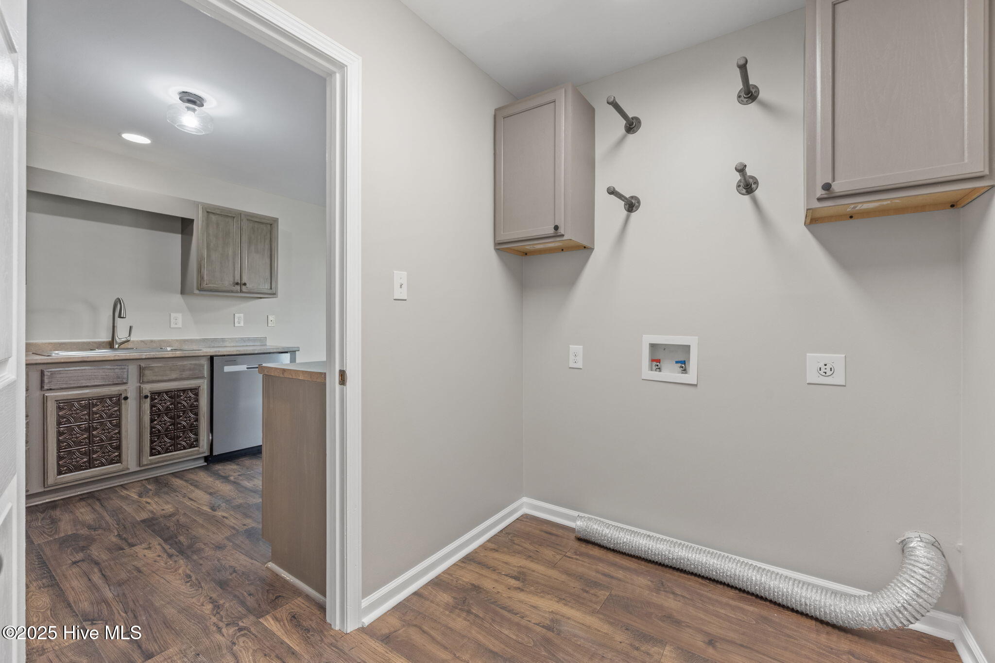 223 Cherry Blossom Drive Property Photo 16