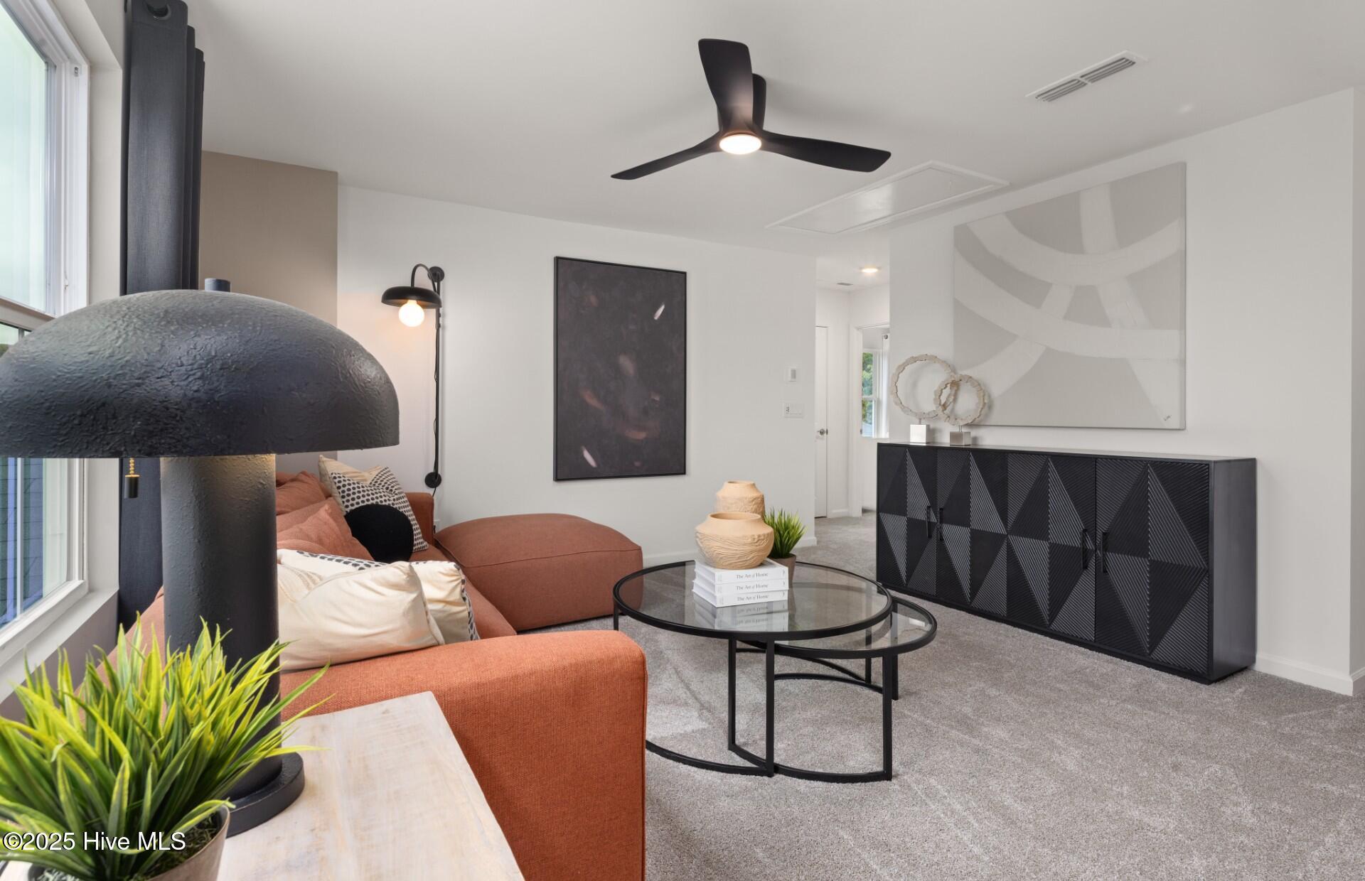 729 Richardson Drive Property Photo 9