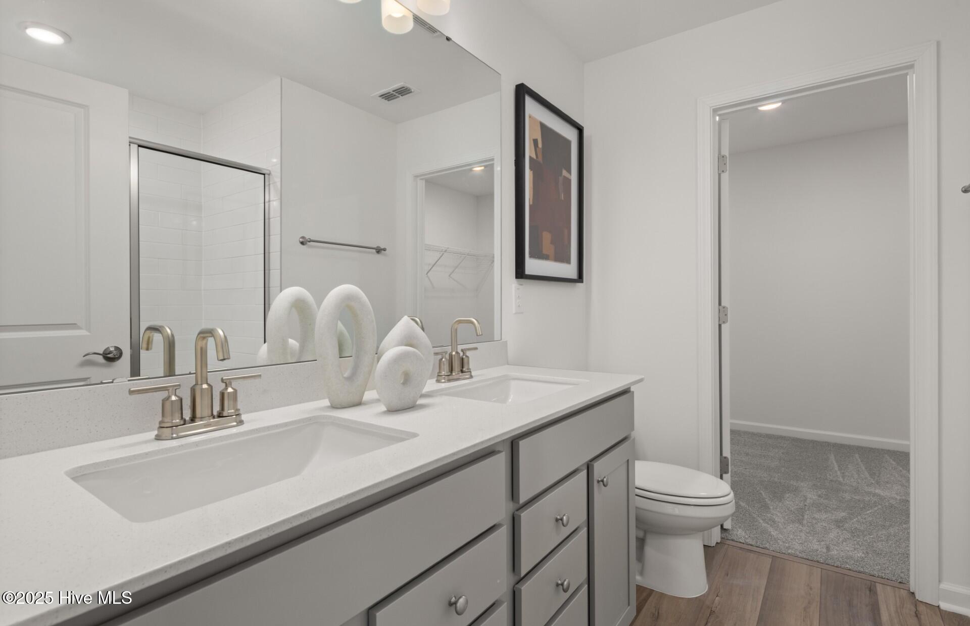 729 Richardson Drive Property Photo 12