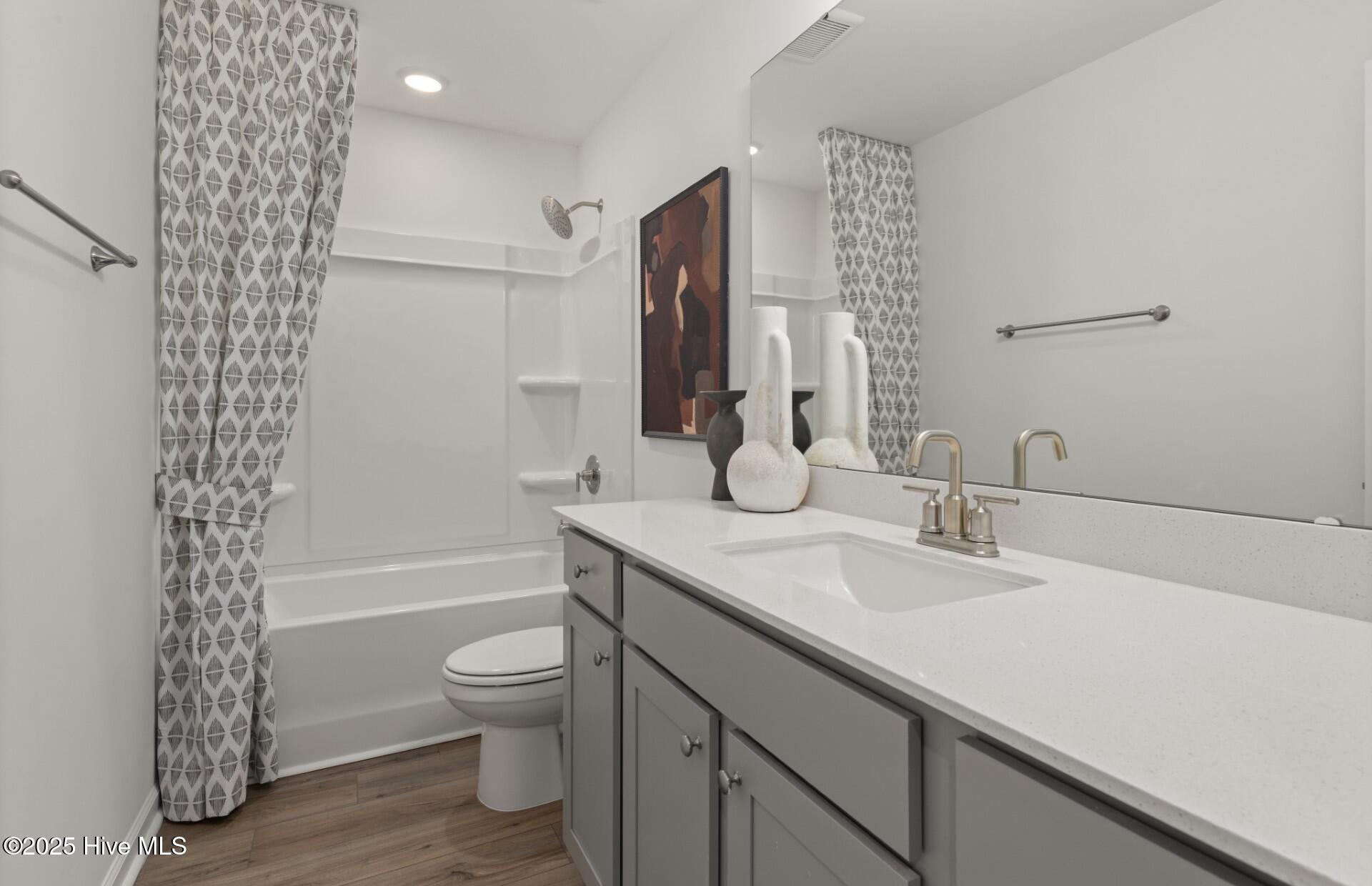 729 Richardson Drive Property Photo 17