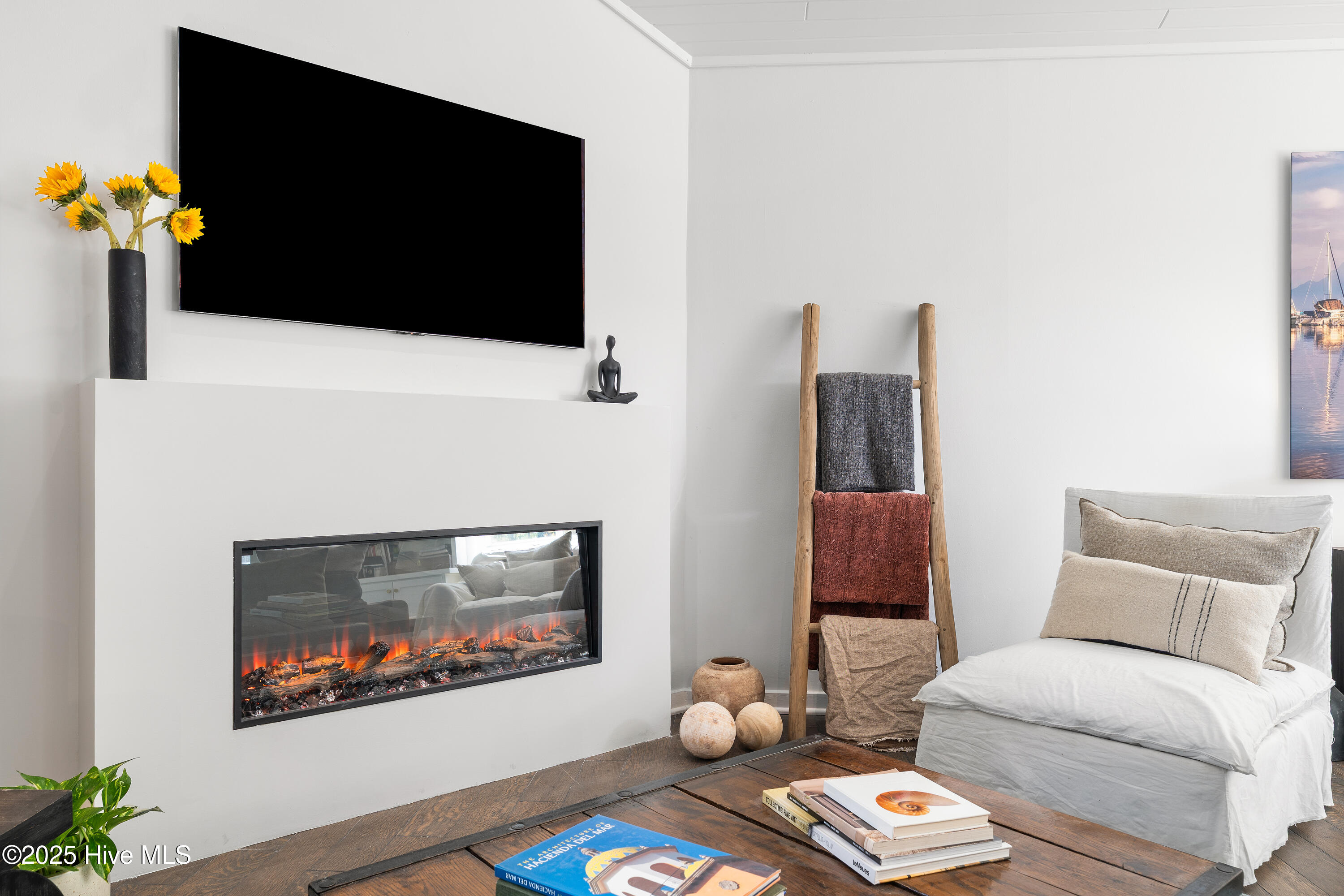 6659 Tidewater Lane Property Photo 12