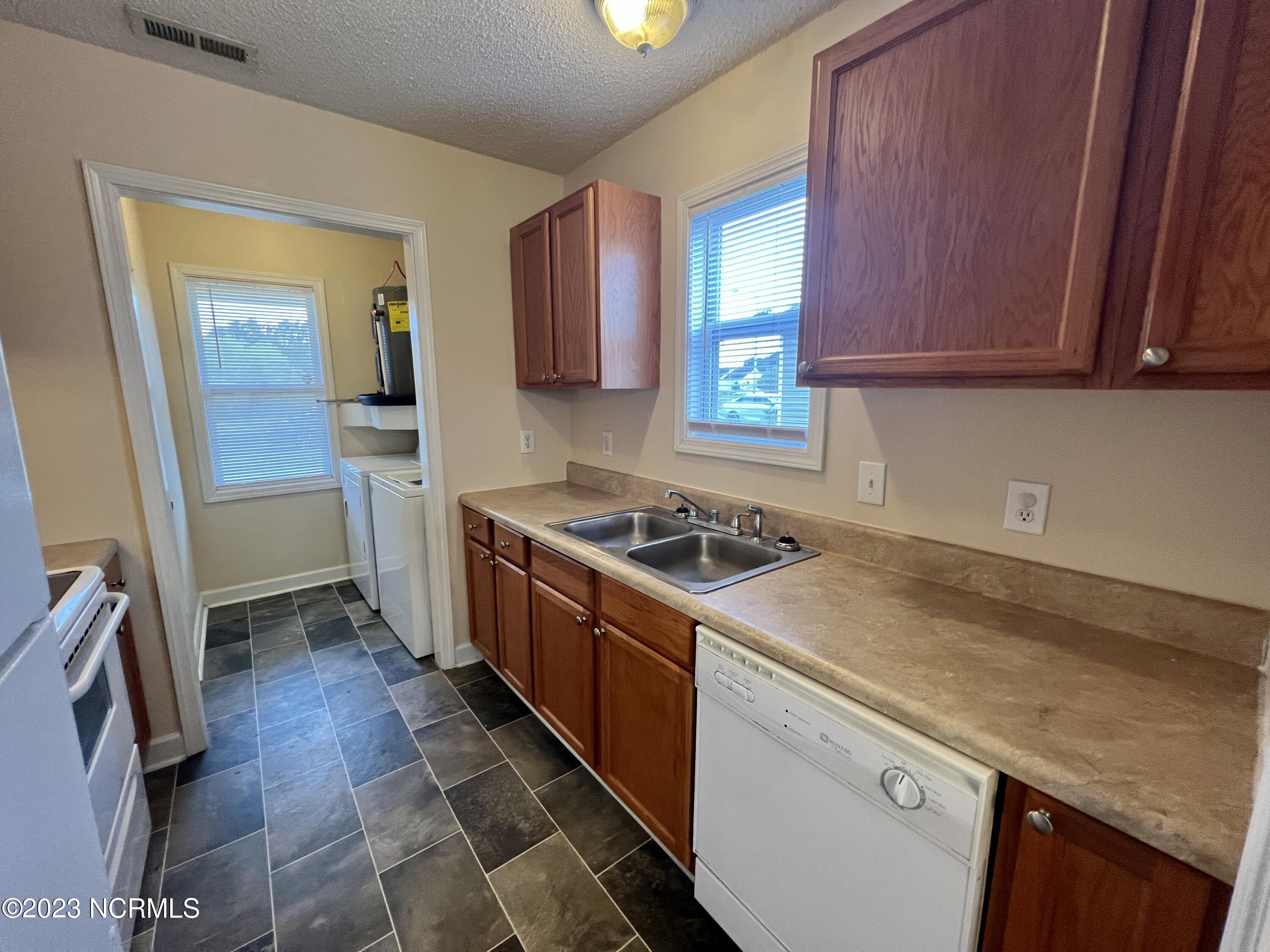 204 Meadowlark Lane Property Photo 4