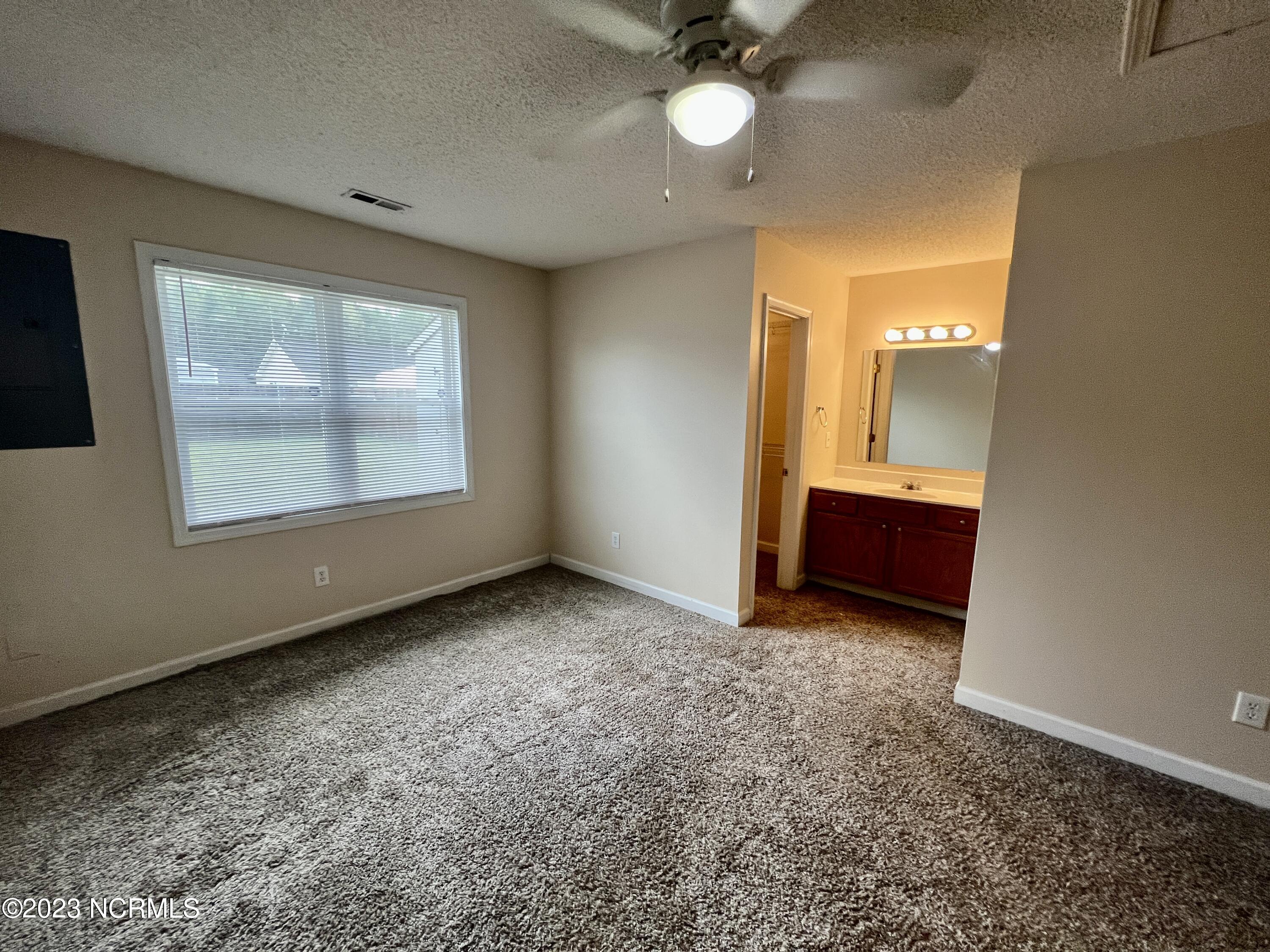 204 Meadowlark Lane Property Photo 6