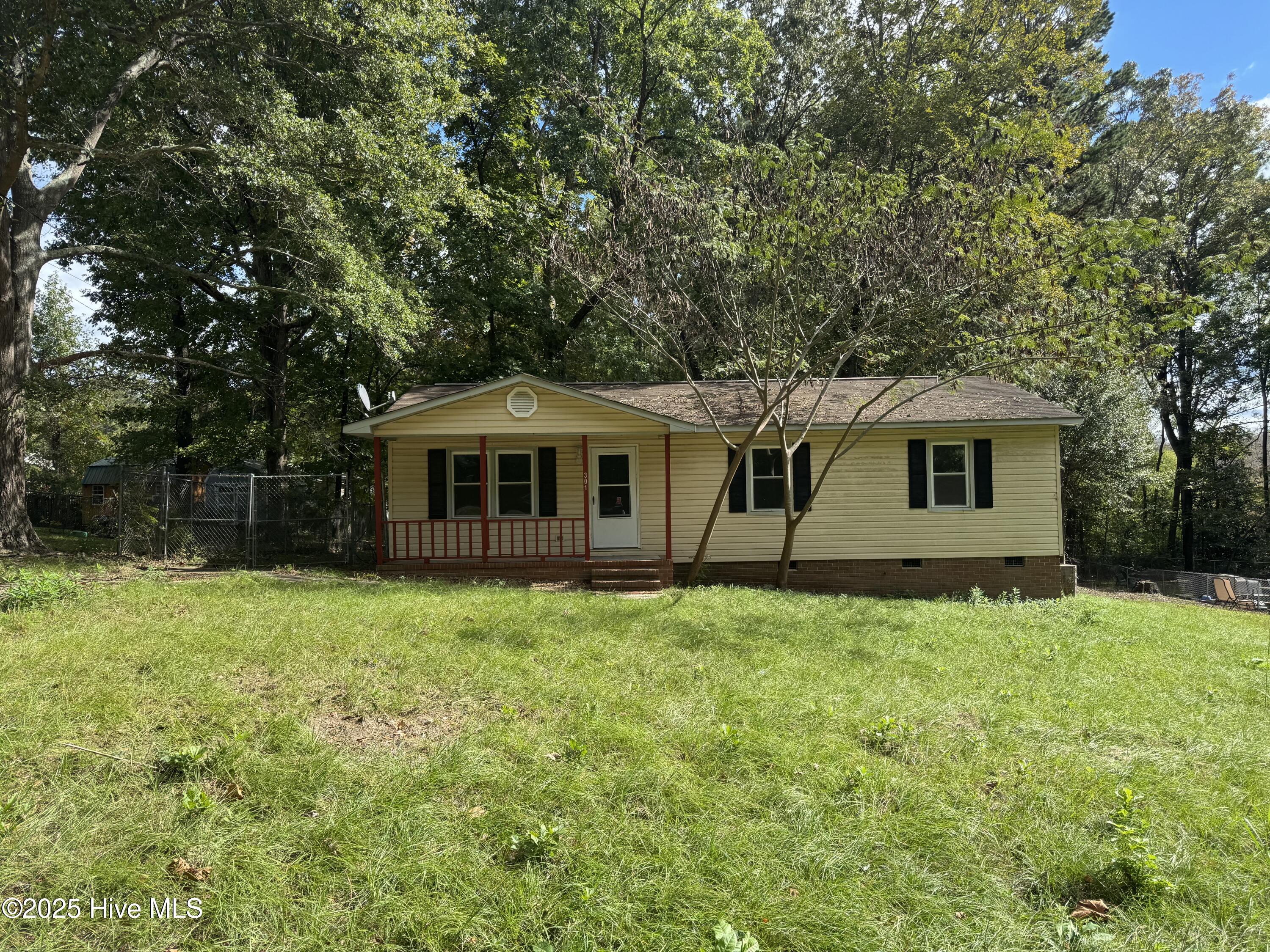 301 Beaverwood Court Property Photo 1