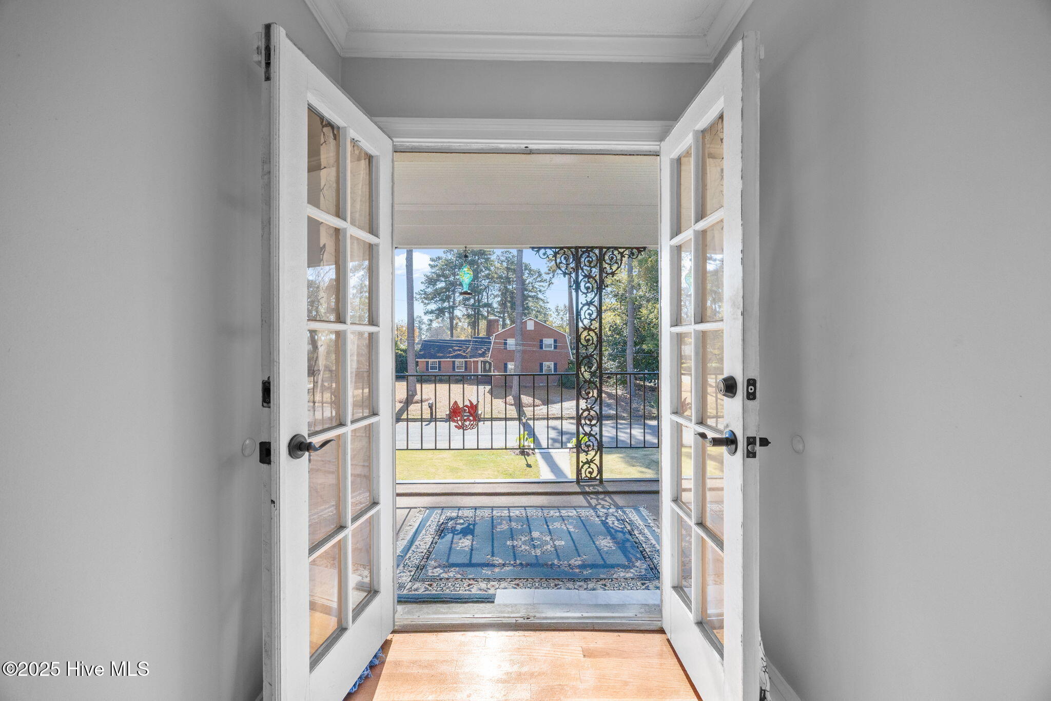 1907 Essex Street Property Photo 18