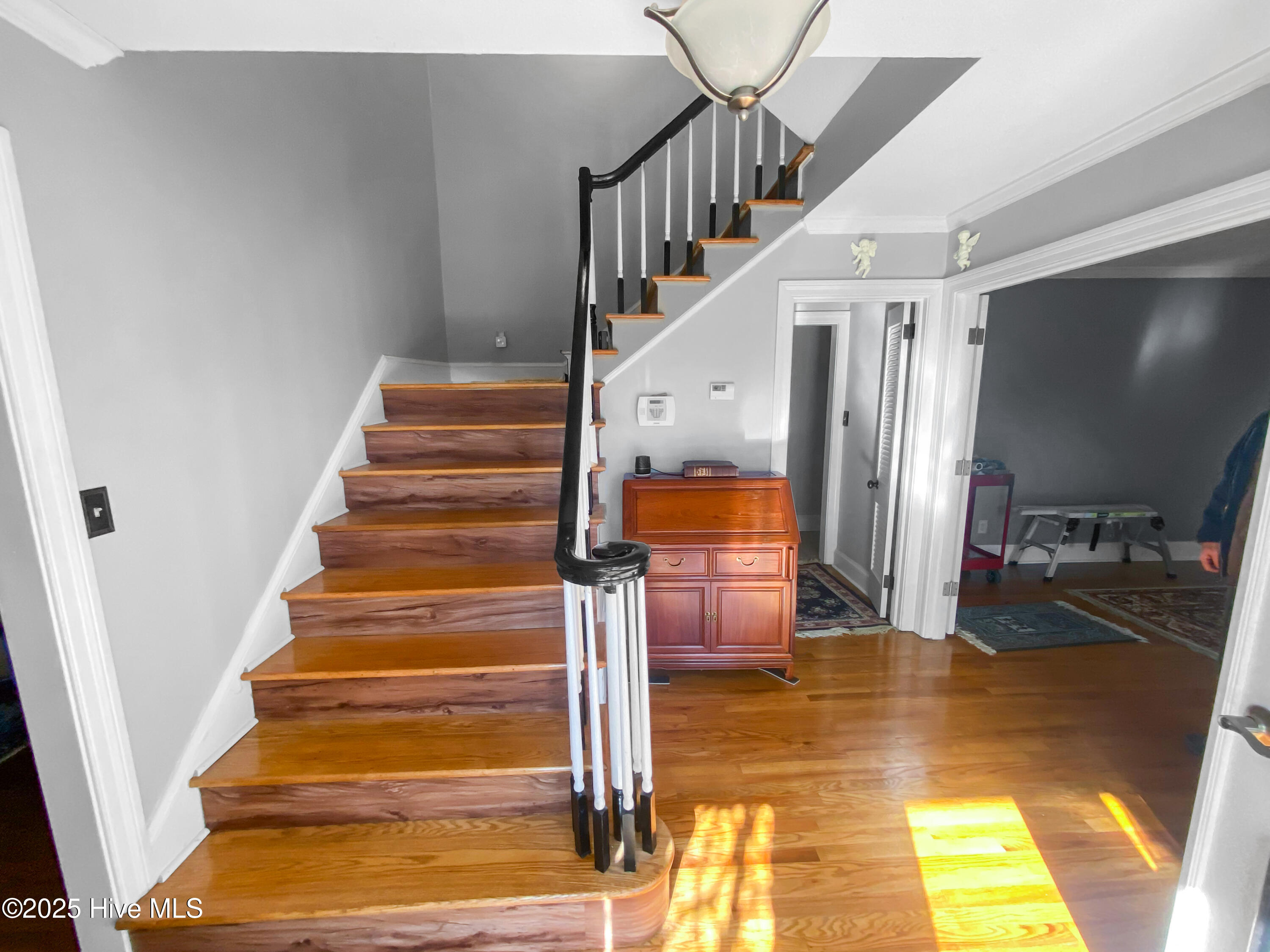 1907 Essex Street Property Photo 21