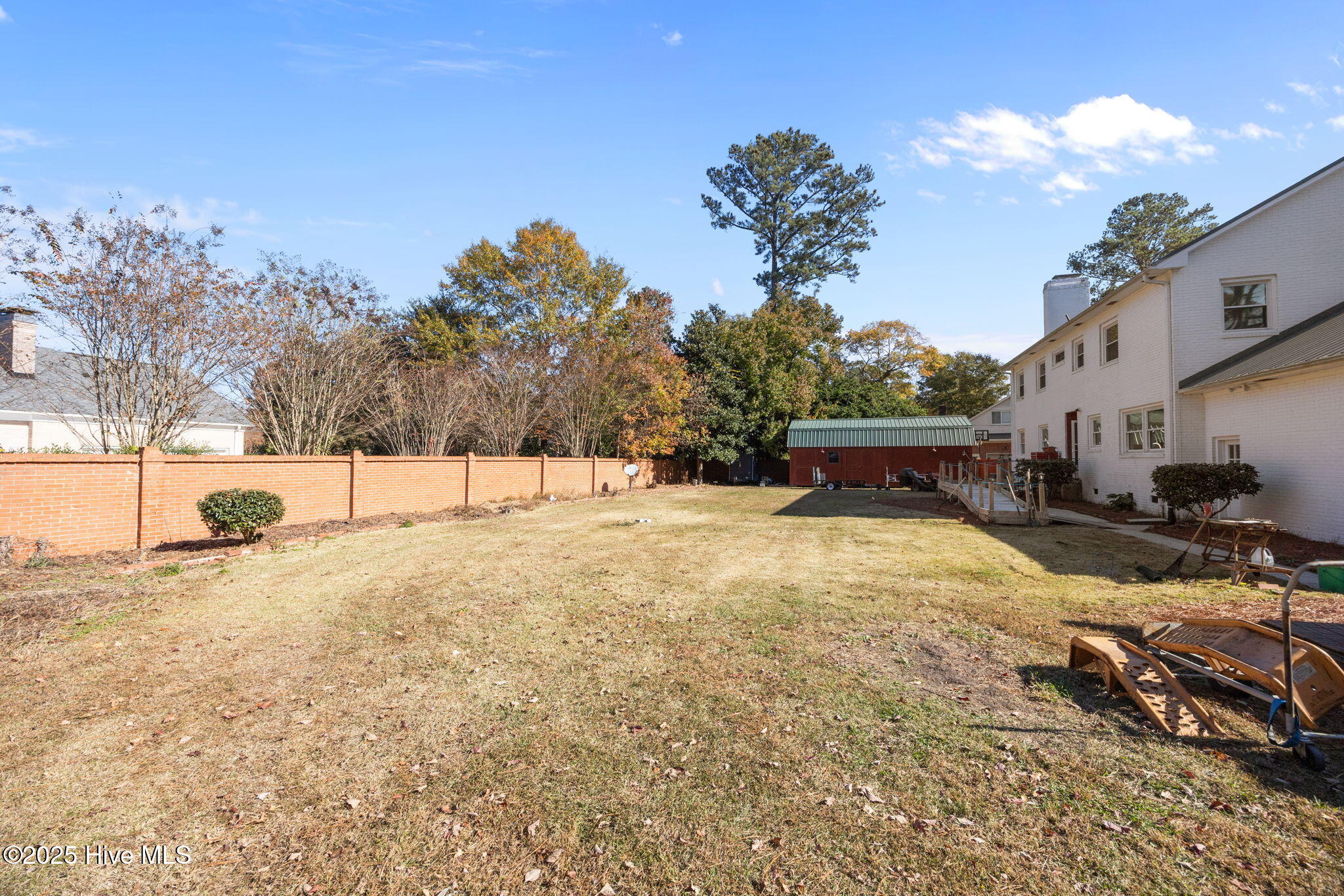 1907 Essex Street Property Photo 54