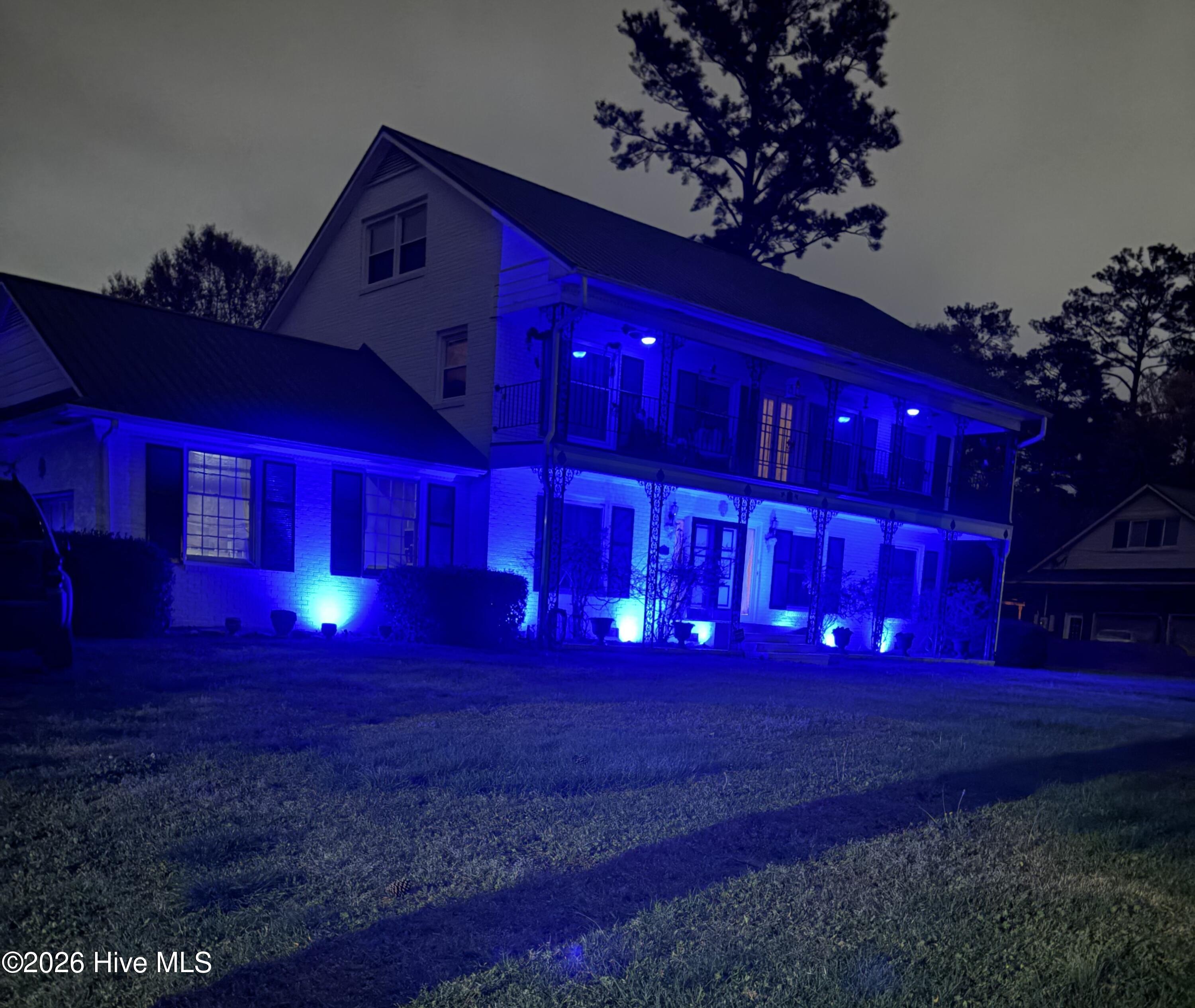 1907 Essex Street Property Photo 56