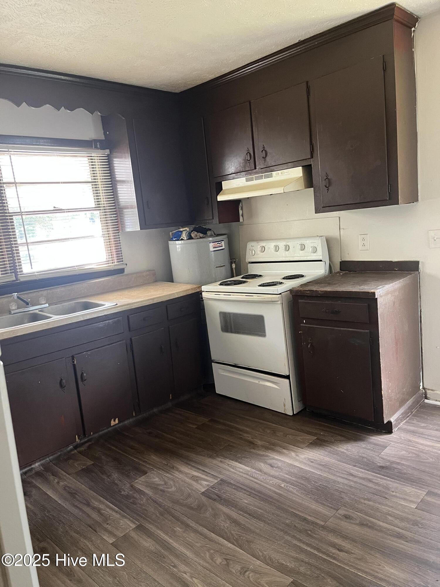 421 2nd Avenue Property Photo 6