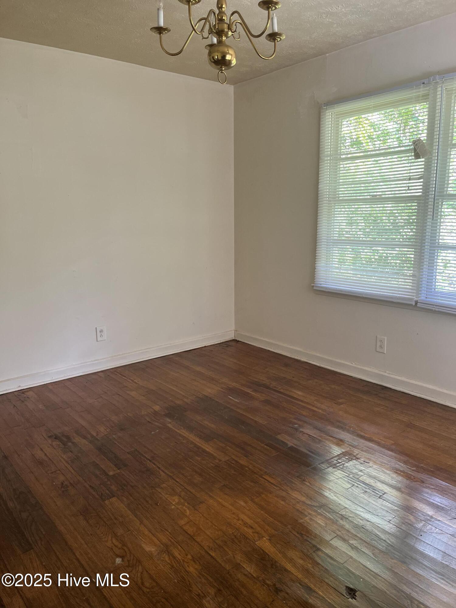 421 2nd Avenue Property Photo 9