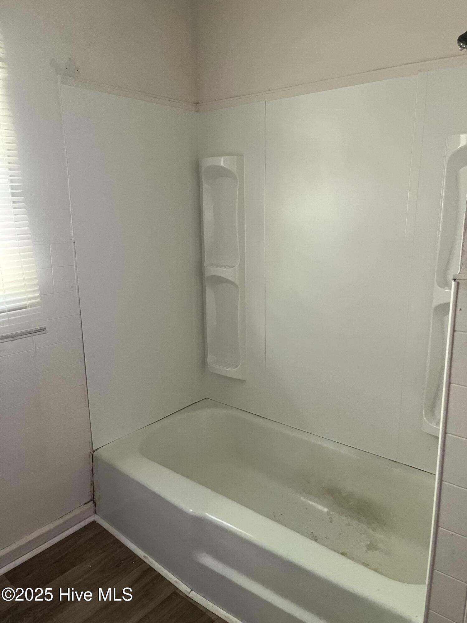 421 2nd Avenue Property Photo 17