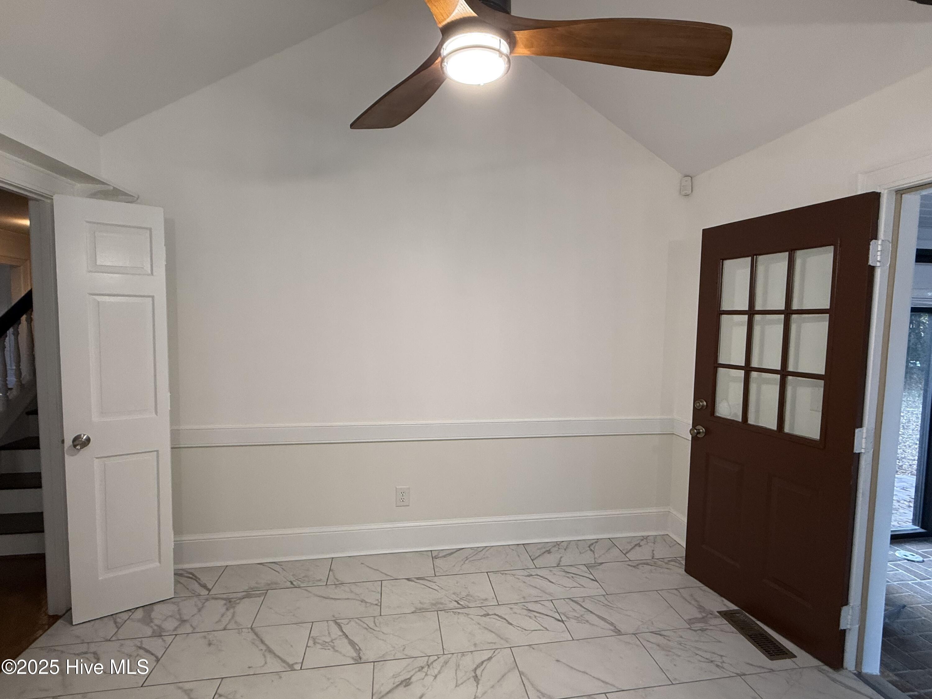 101 Forest Drive Property Photo 8