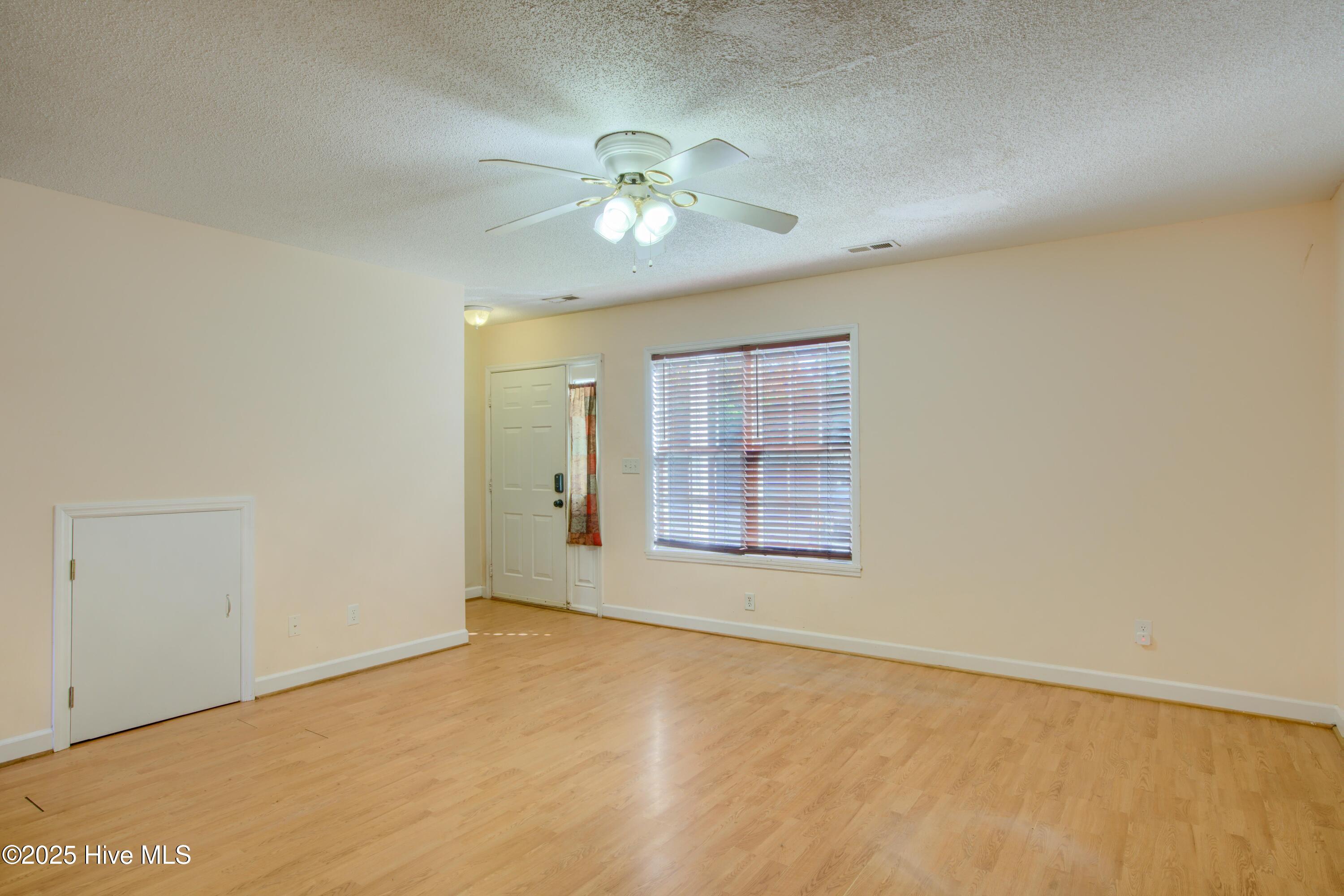 113 Tillett Lane Property Photo 3