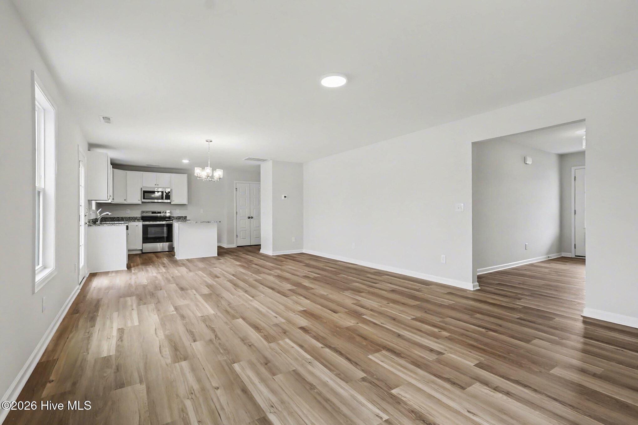 30 E Emily Gardens Drive Property Photo 6
