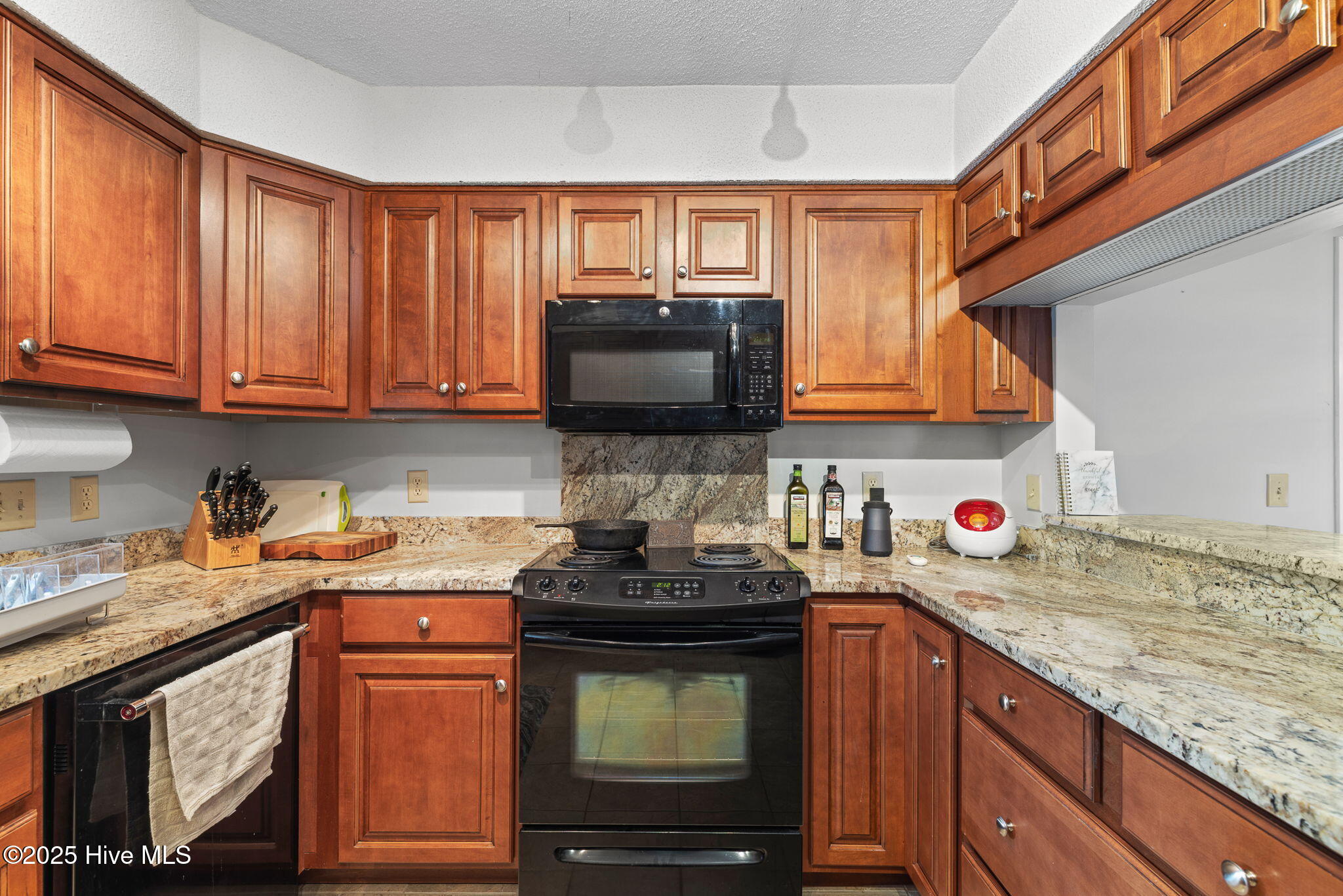 1305 Two Mile Circle E Property Photo 13