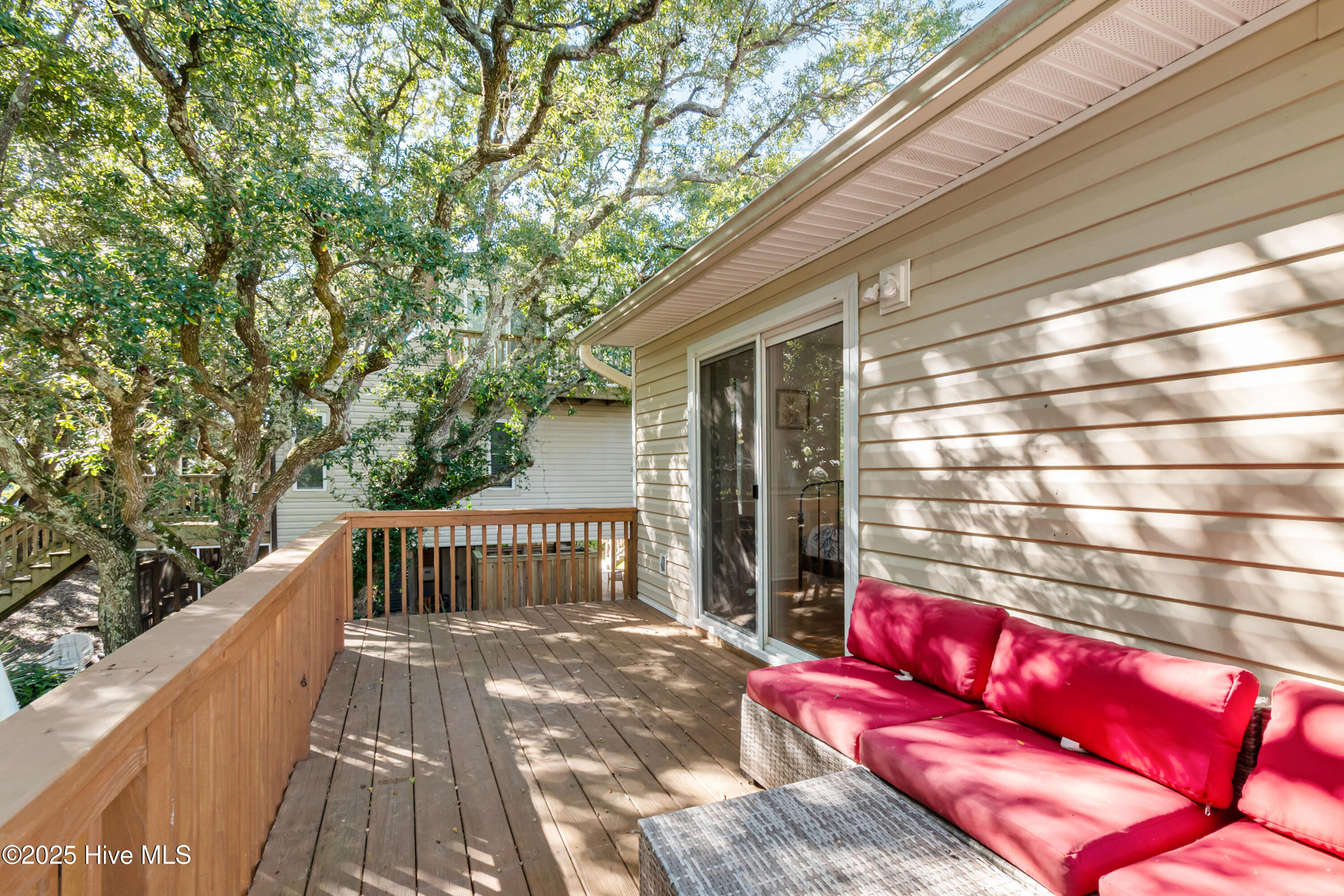 307 Bay Circle Property Photo 8