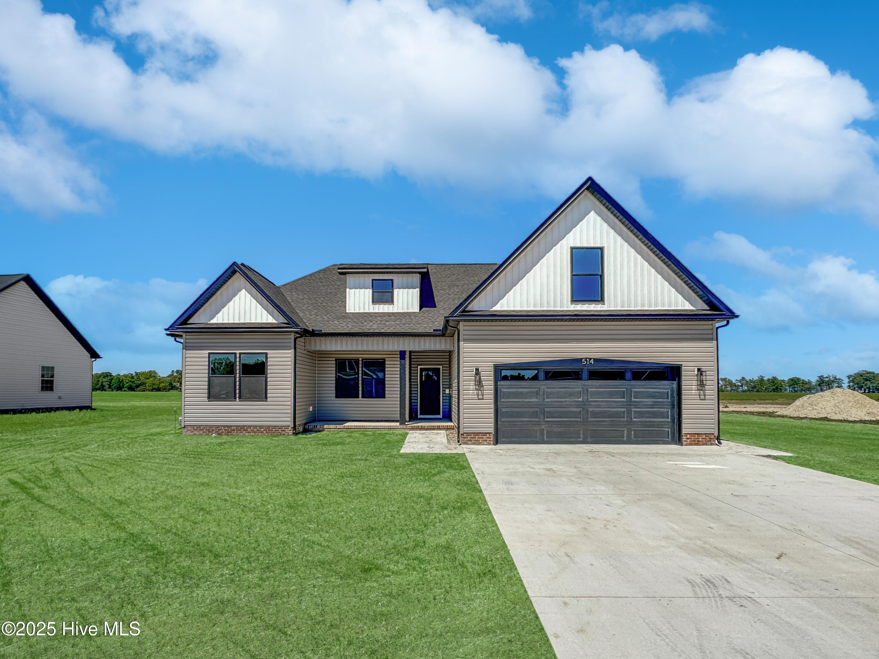 2111 Staysail Drive Property Photo 1