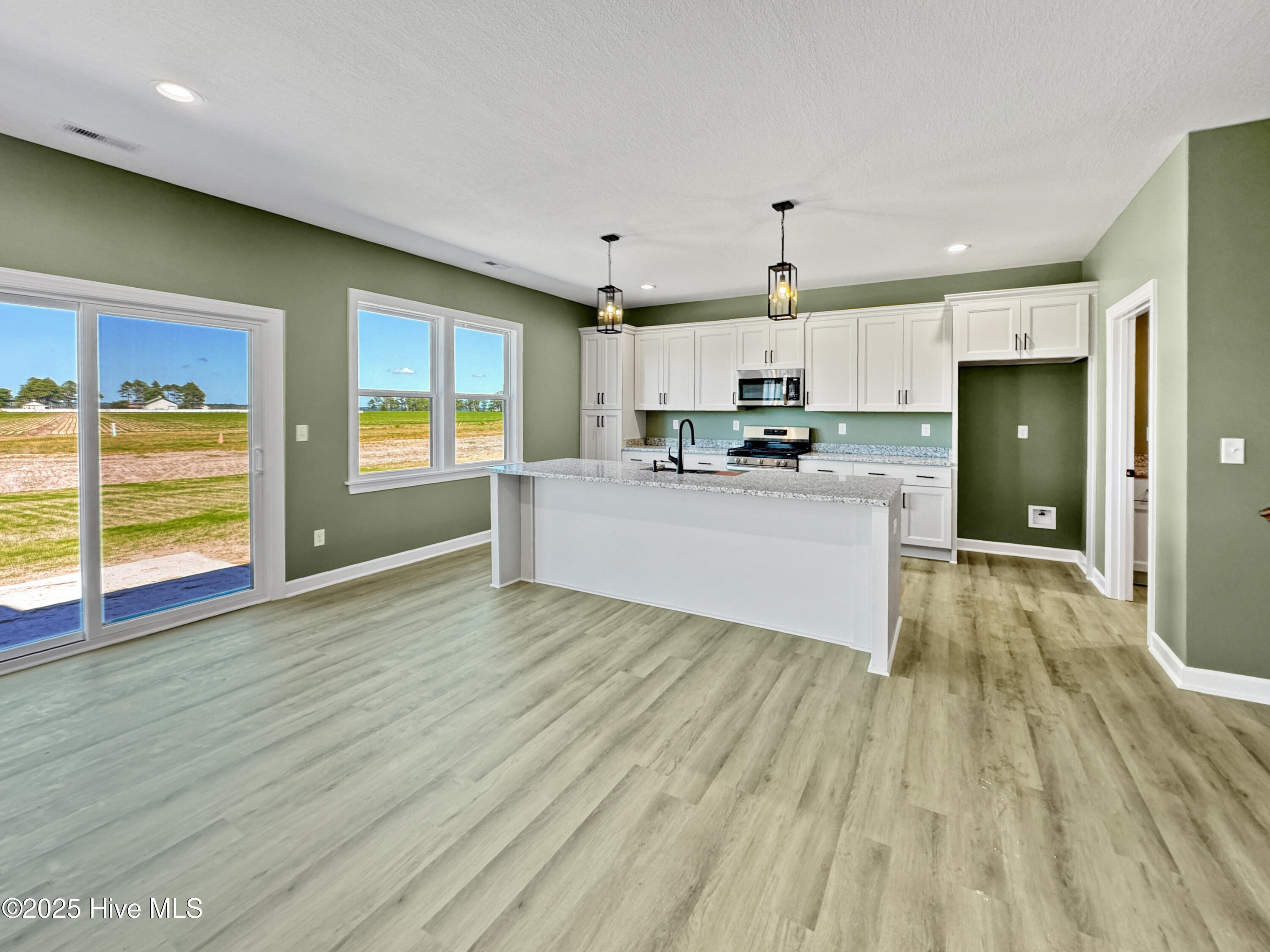 2111 Staysail Drive Property Photo 10