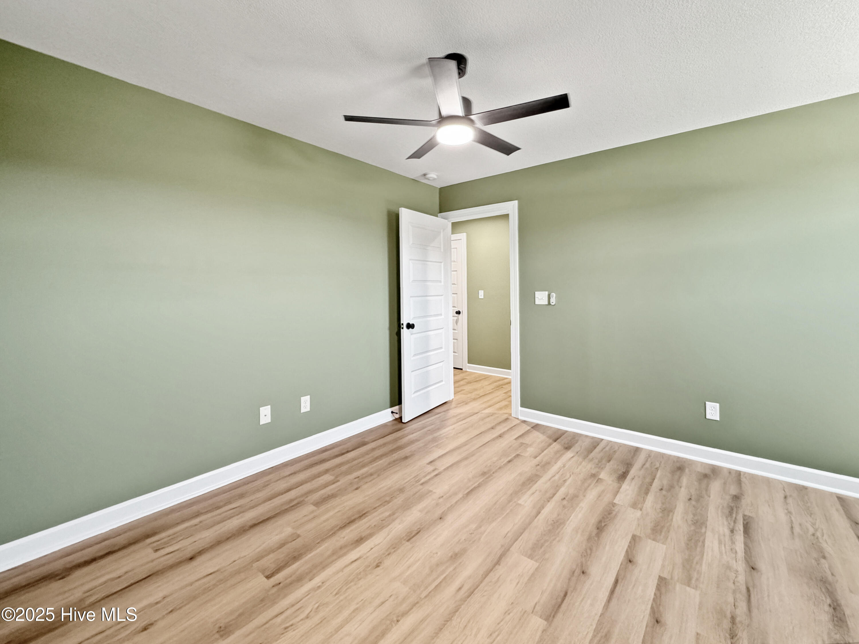 2111 Staysail Drive Property Photo 21