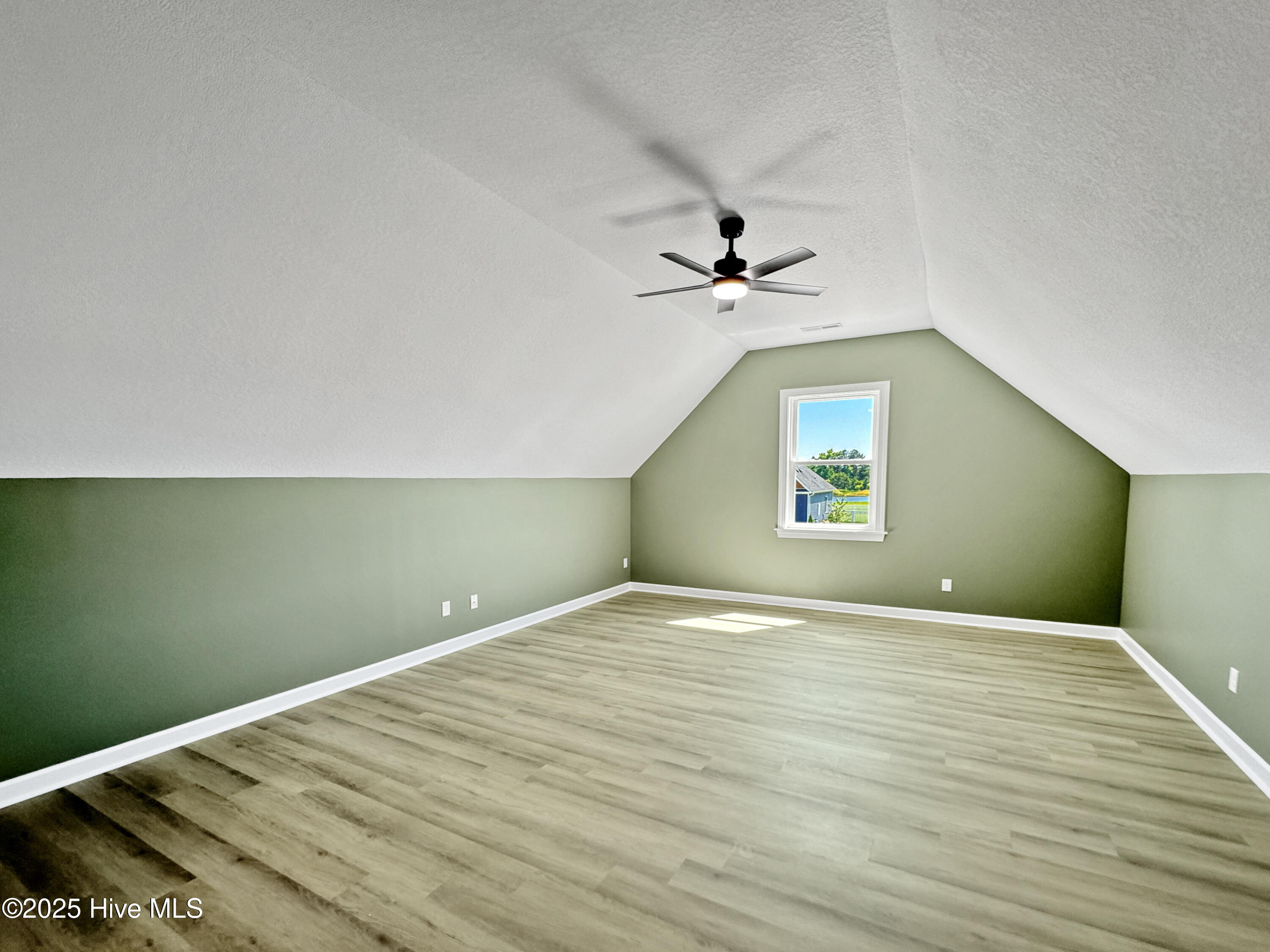 2111 Staysail Drive Property Photo 24