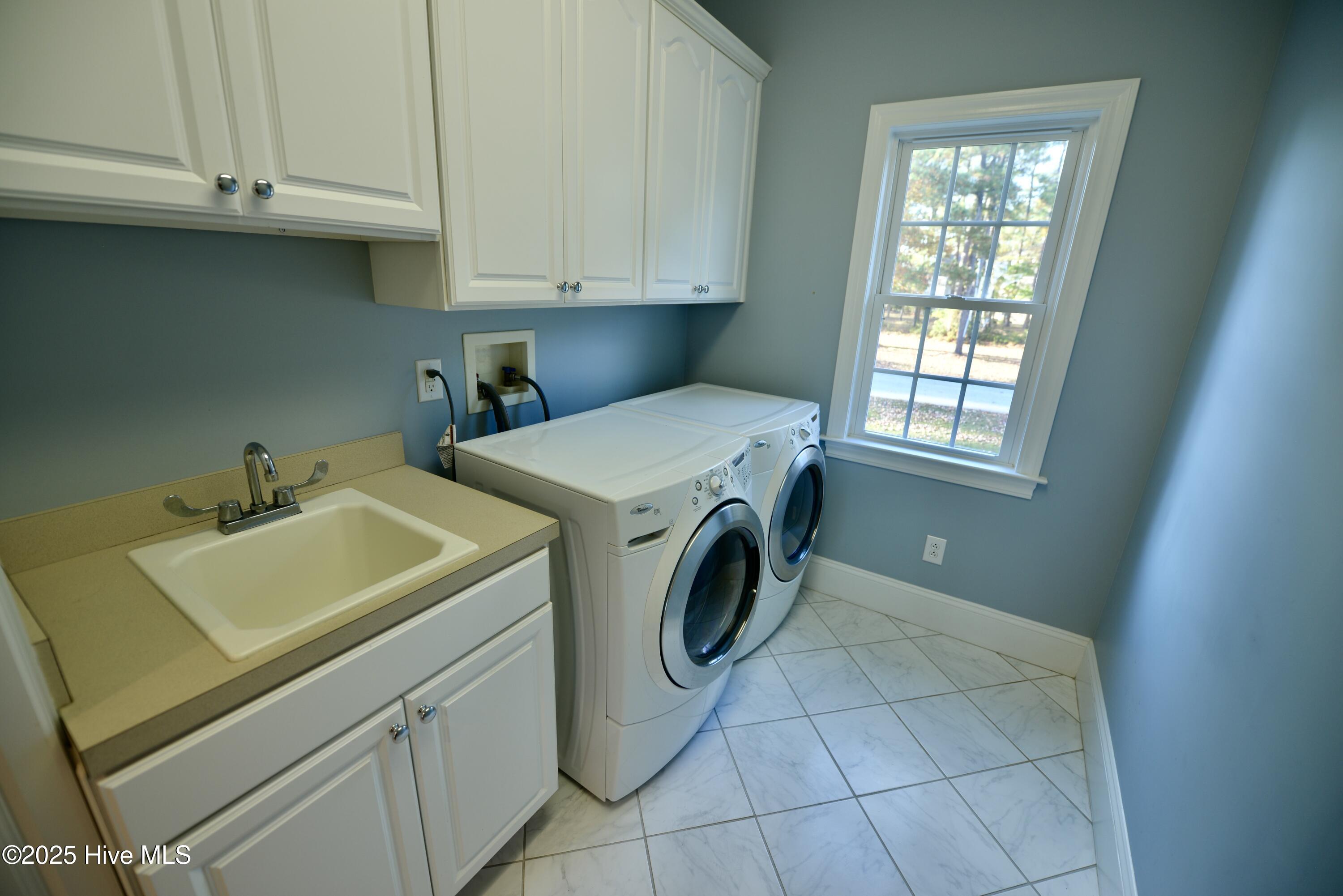 385 Peninsula Drive Property Photo 18