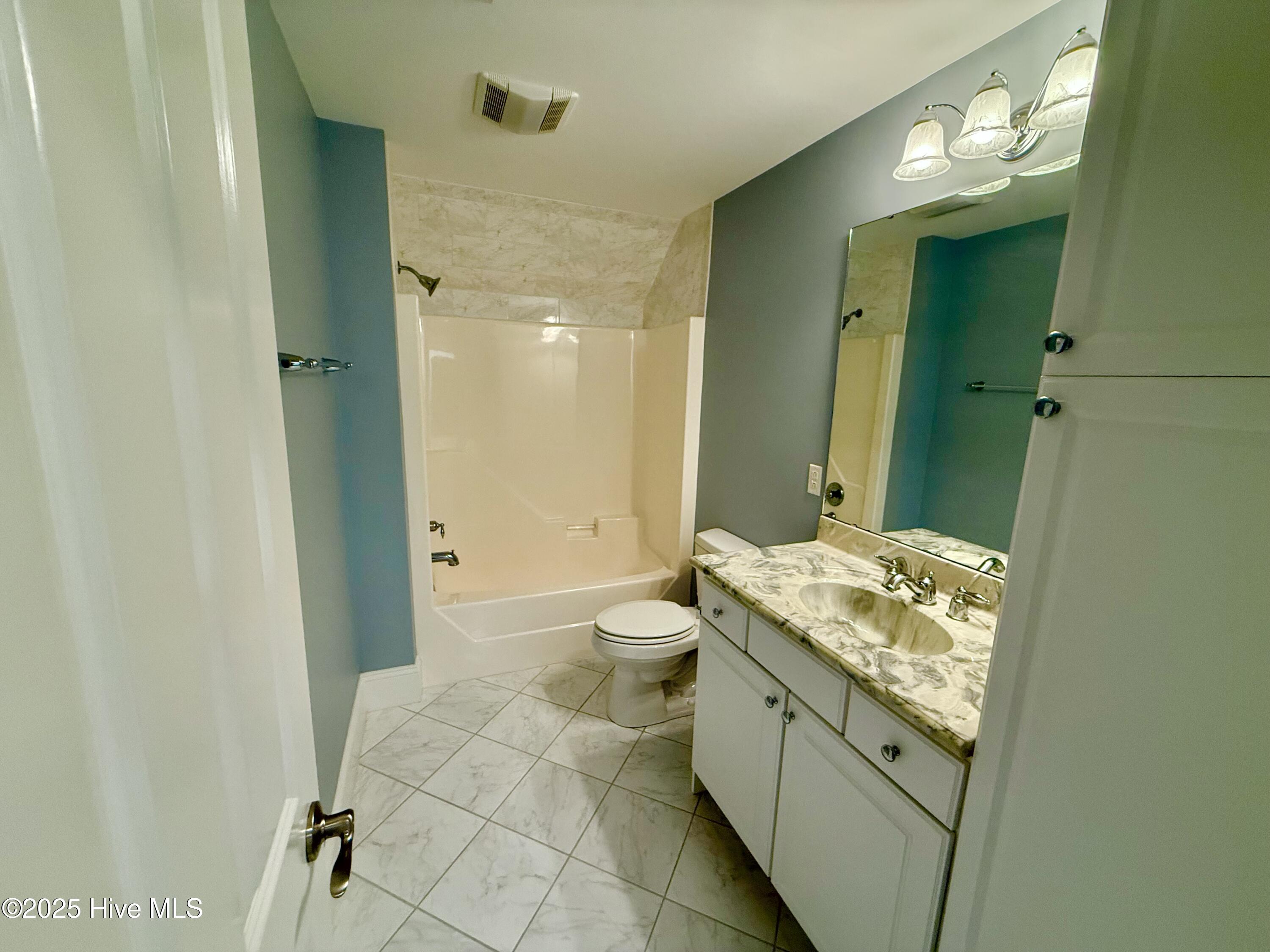 385 Peninsula Drive Property Photo 24