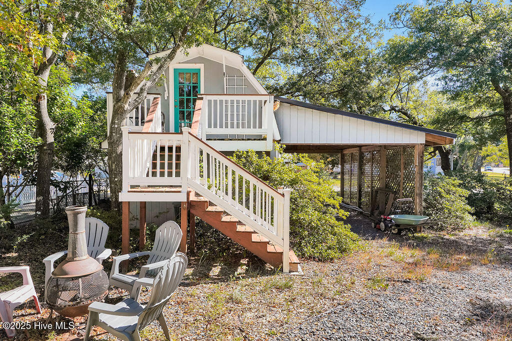 2608 4 E Oak Island Drive Property Photo 1