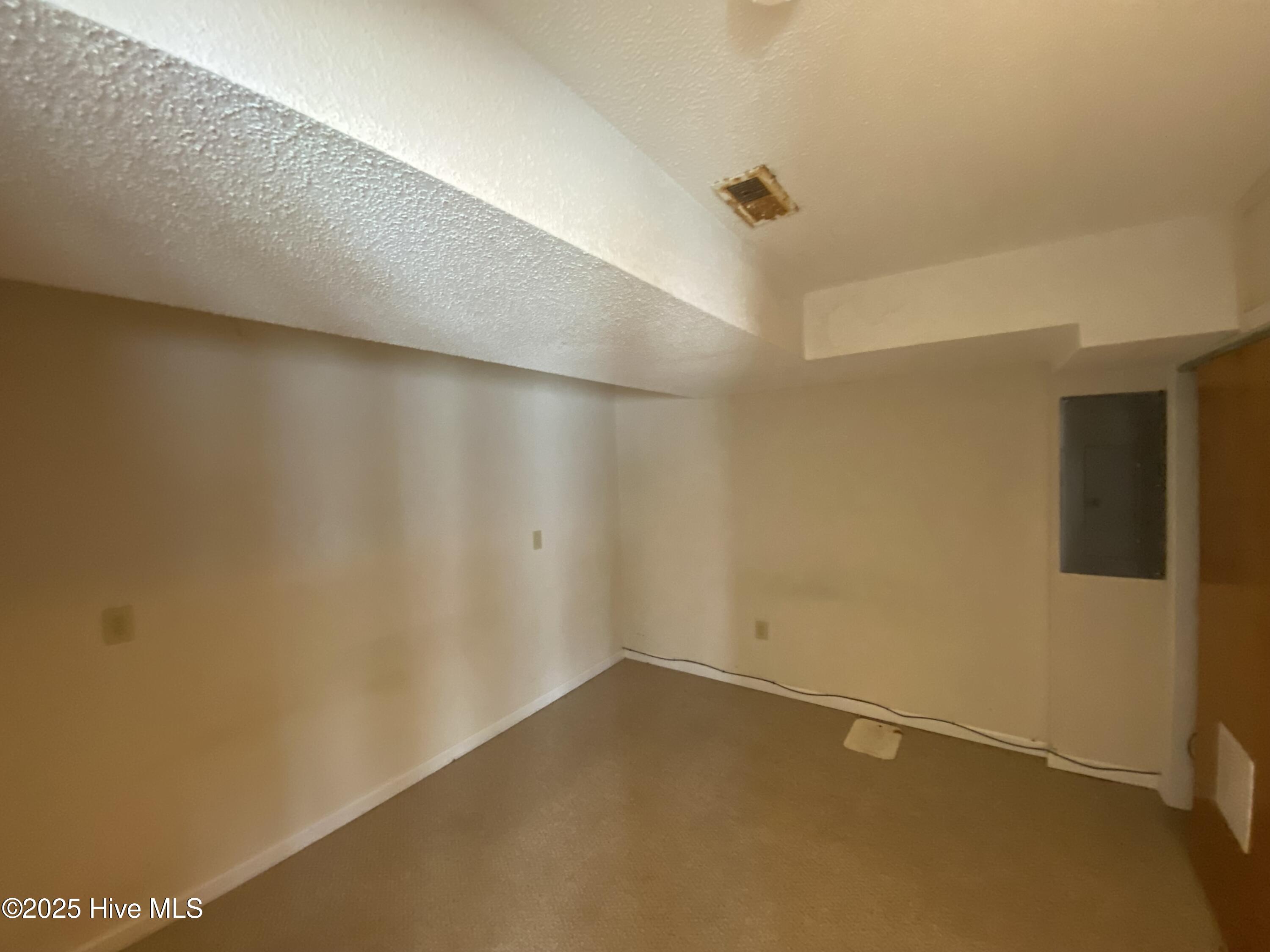 120 Perkins Lane Property Photo 6