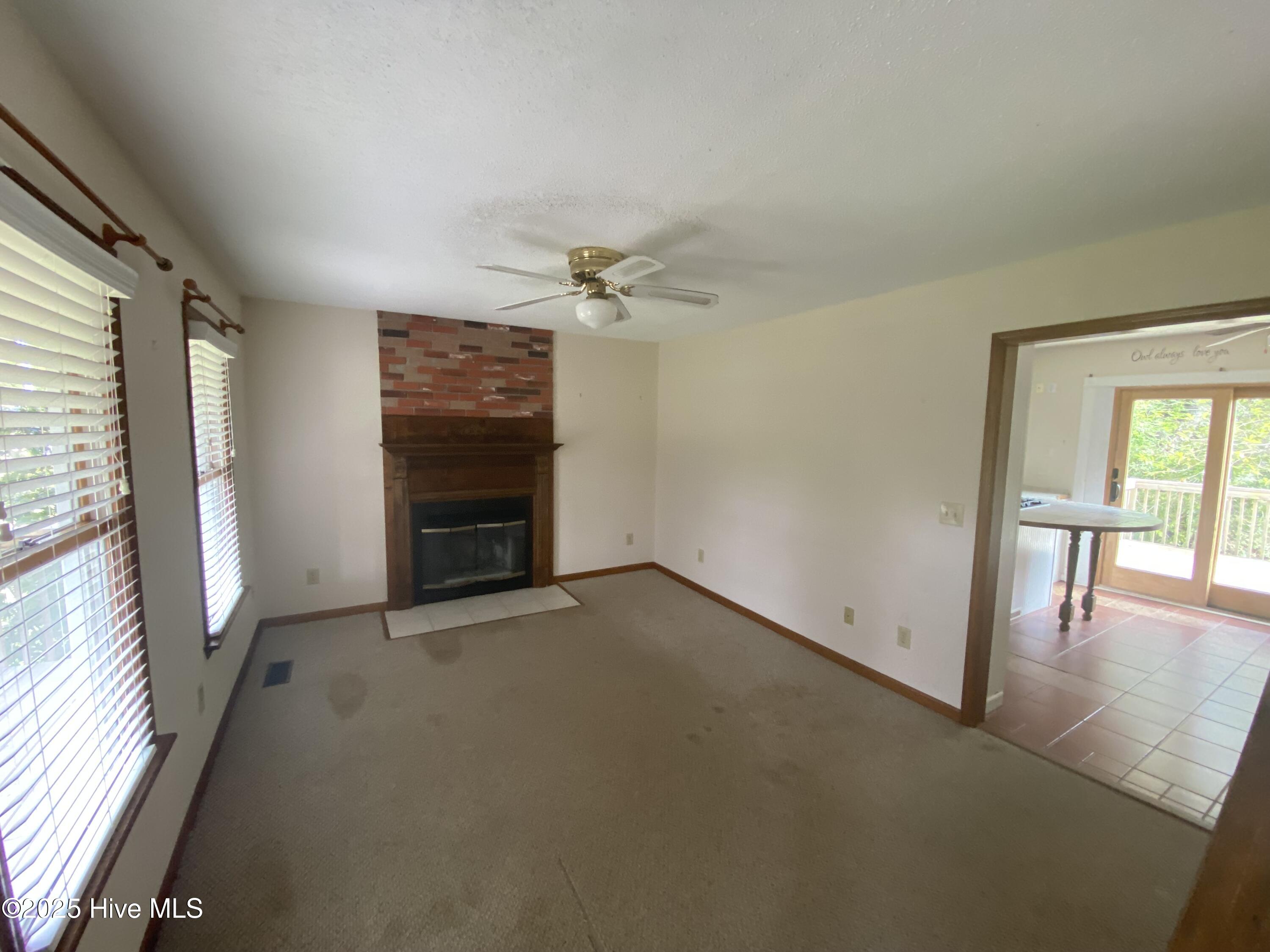 120 Perkins Lane Property Photo 10