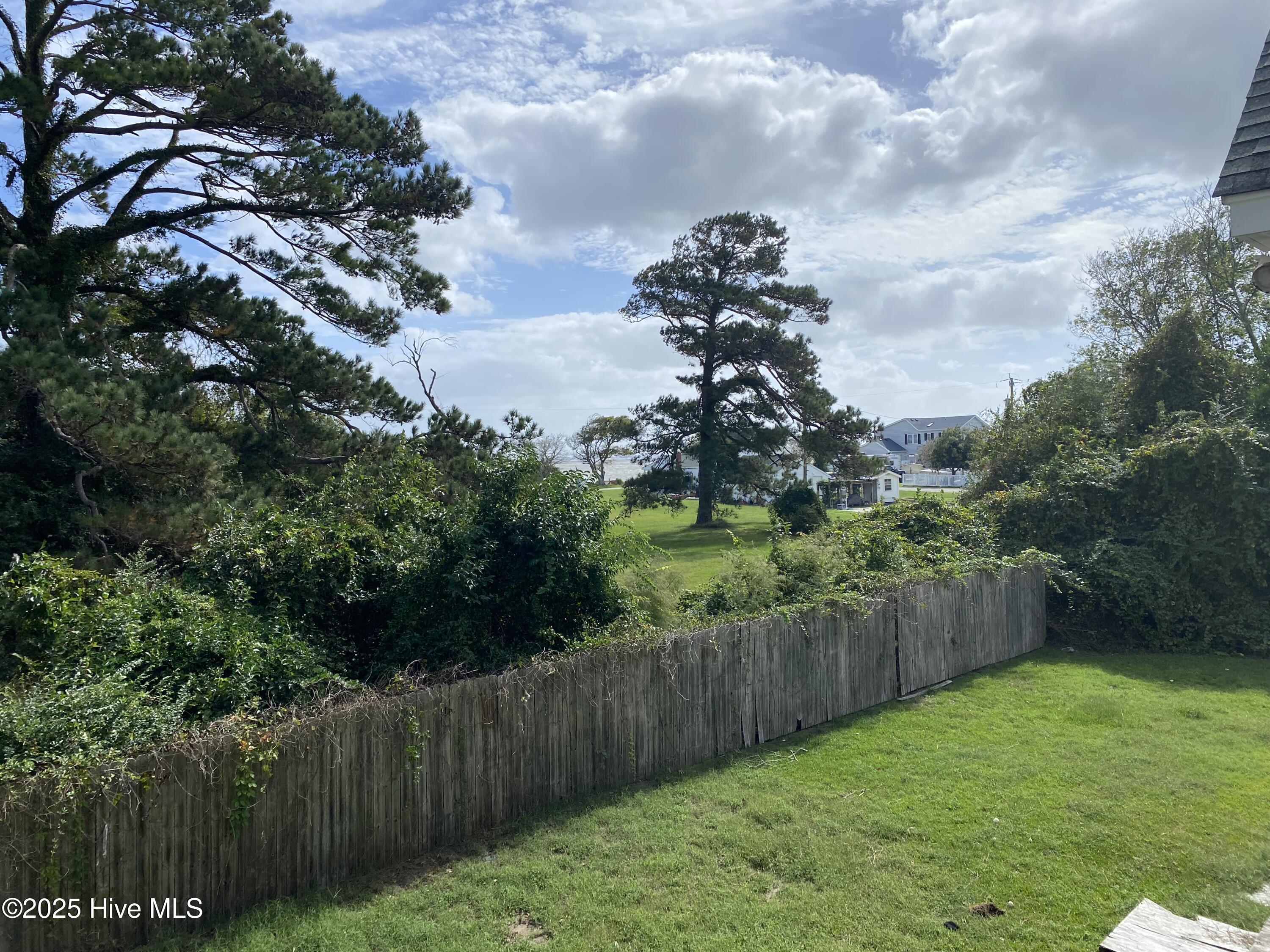 120 Perkins Lane Property Photo 13