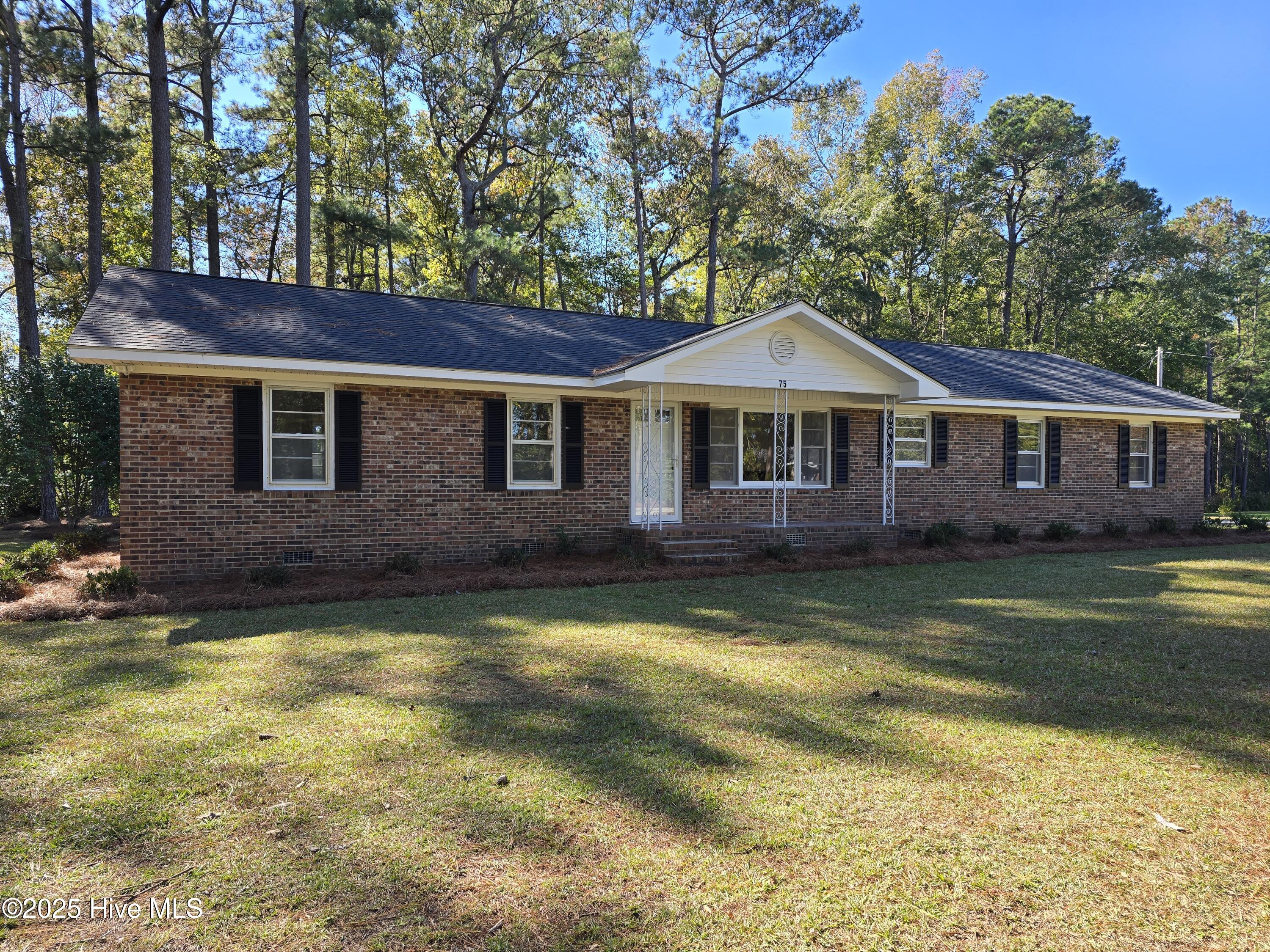75 Pineland Woods Drive Property Photo 1