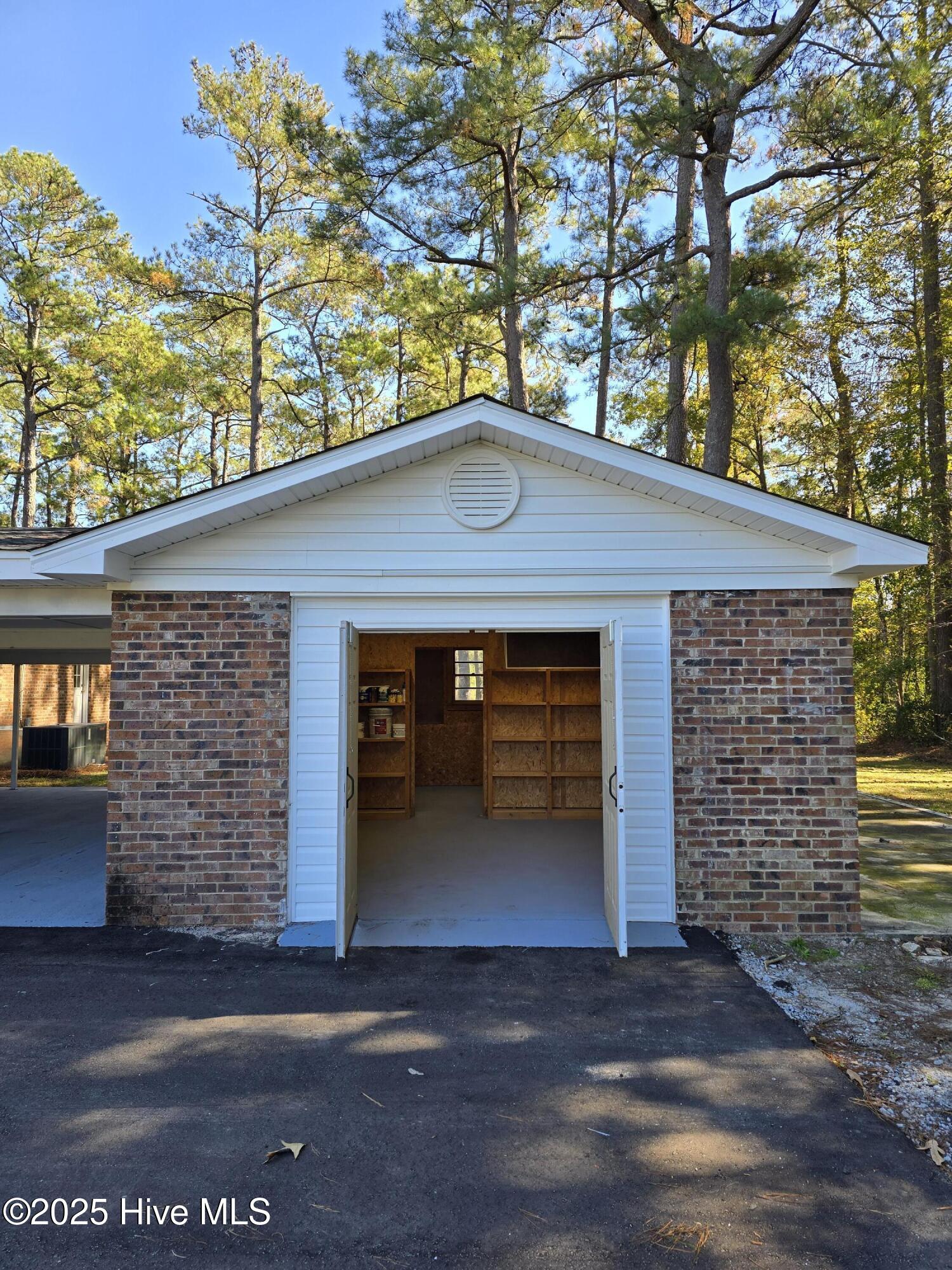 75 Pineland Woods Drive Property Photo 17