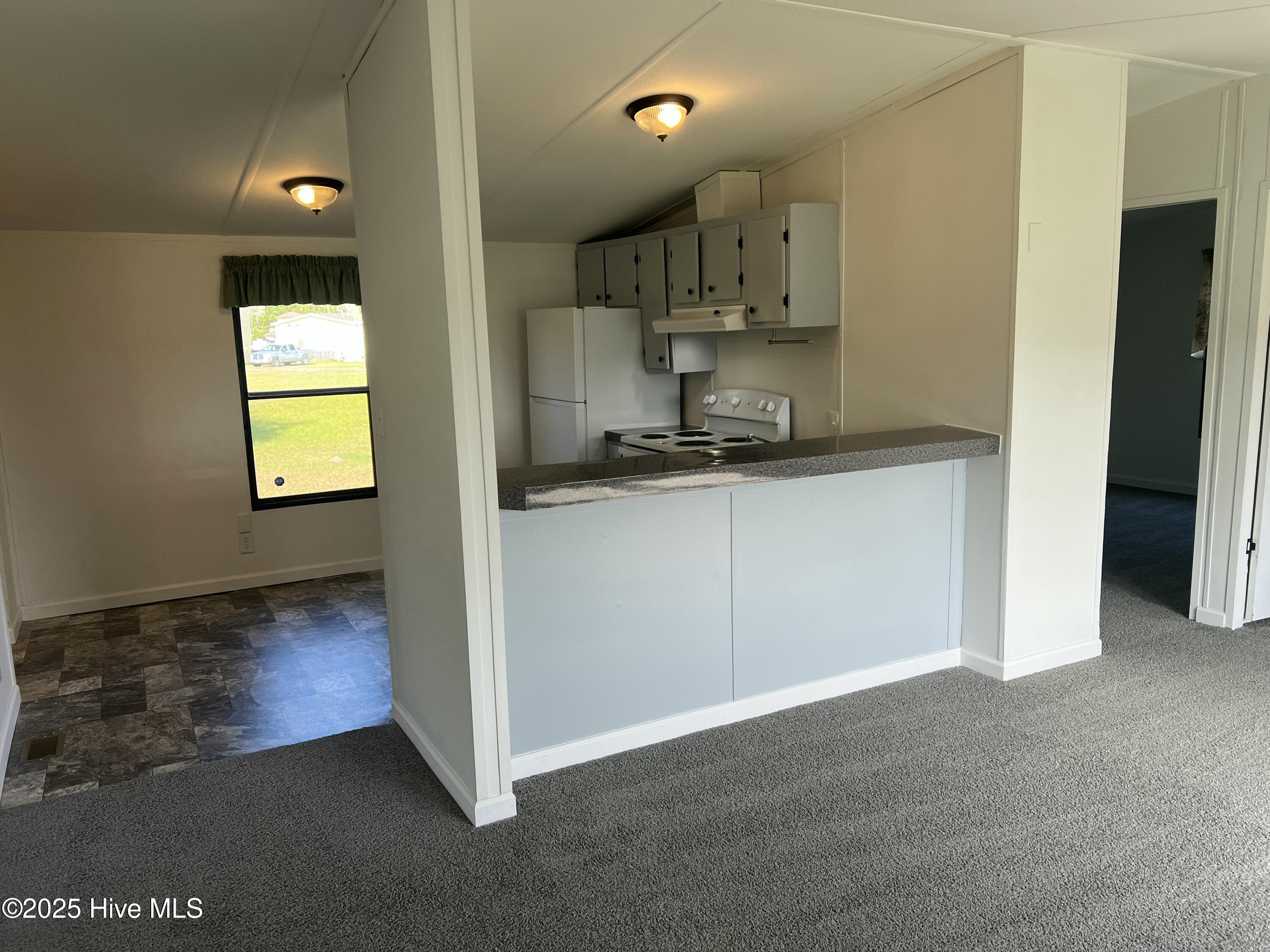 112 Stephen Willis Road Property Photo 6