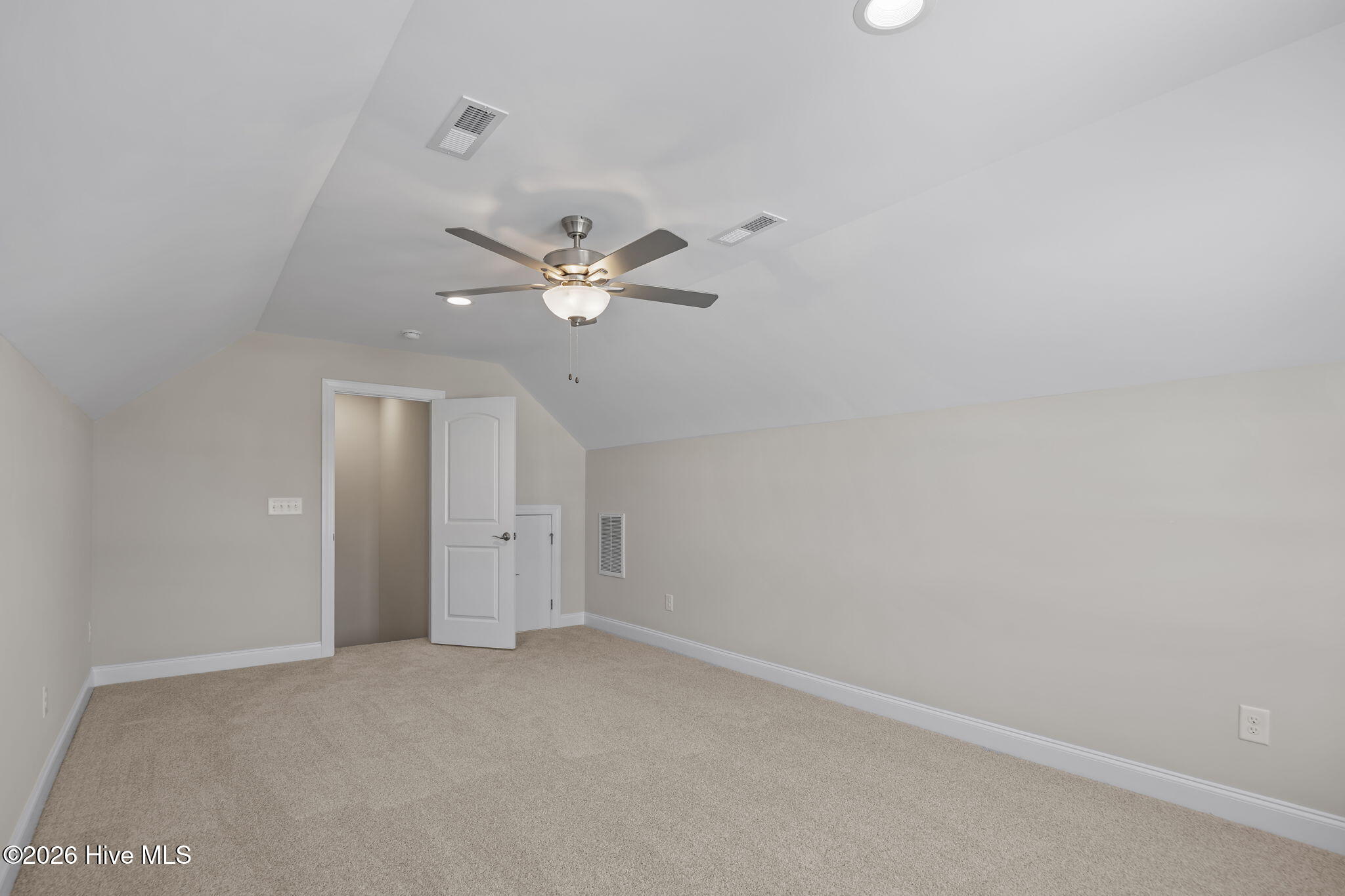 3209 Honeysuckle Drive Property Photo 42