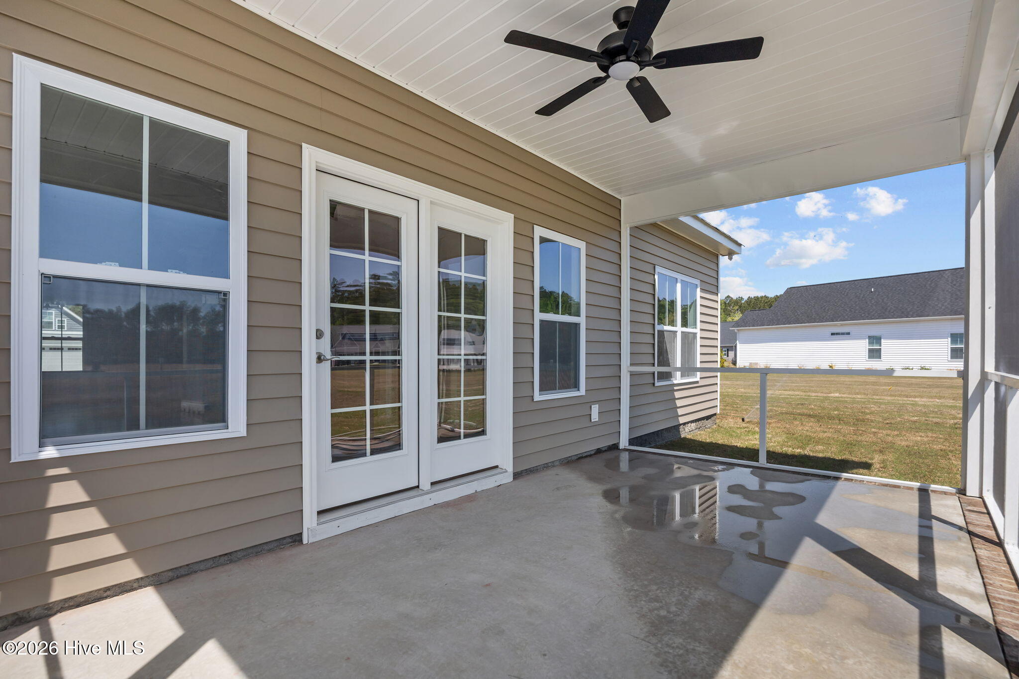 3209 Honeysuckle Drive Property Photo 44