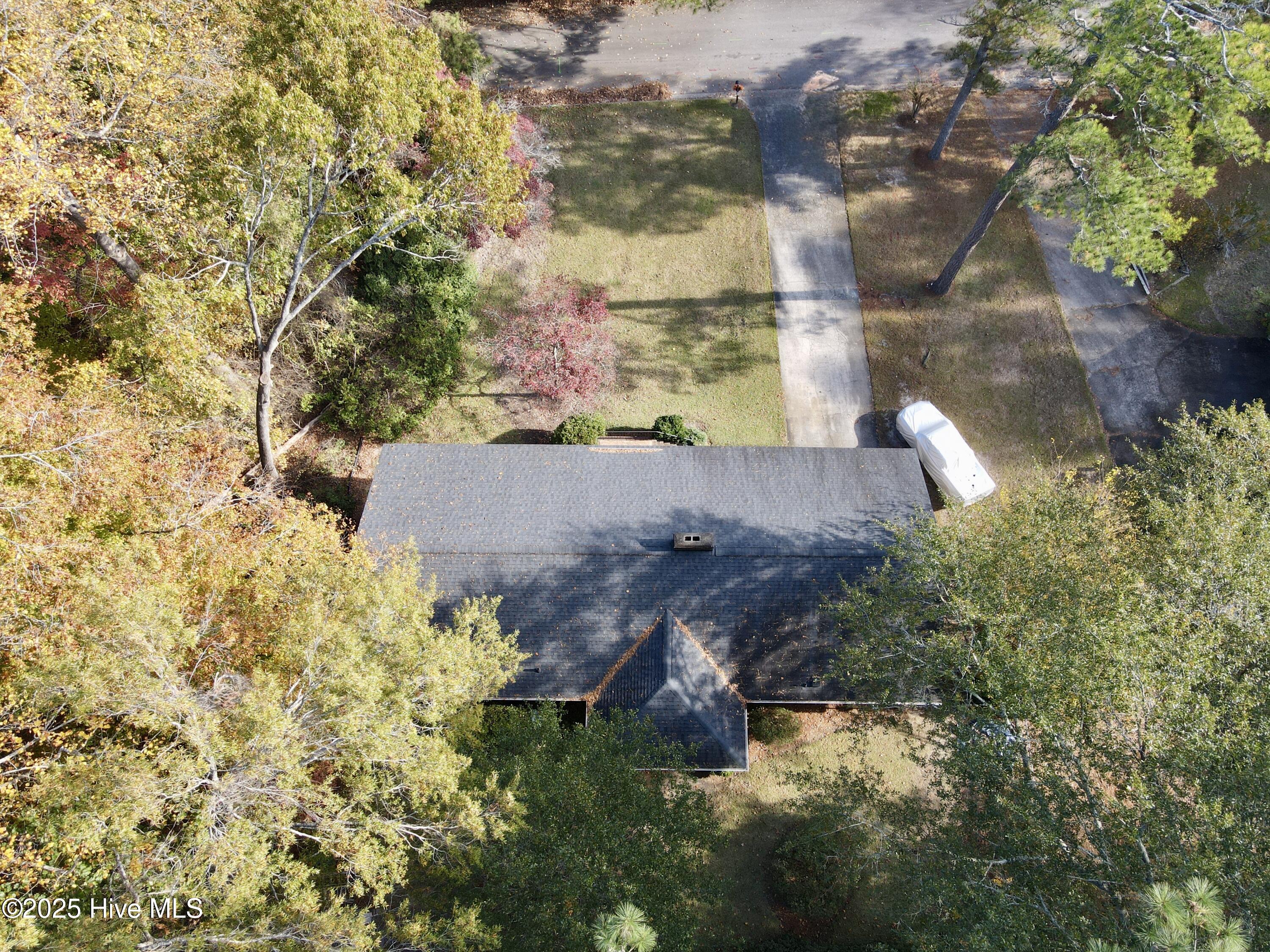 903 E Woodlawn Drive Property Photo 7