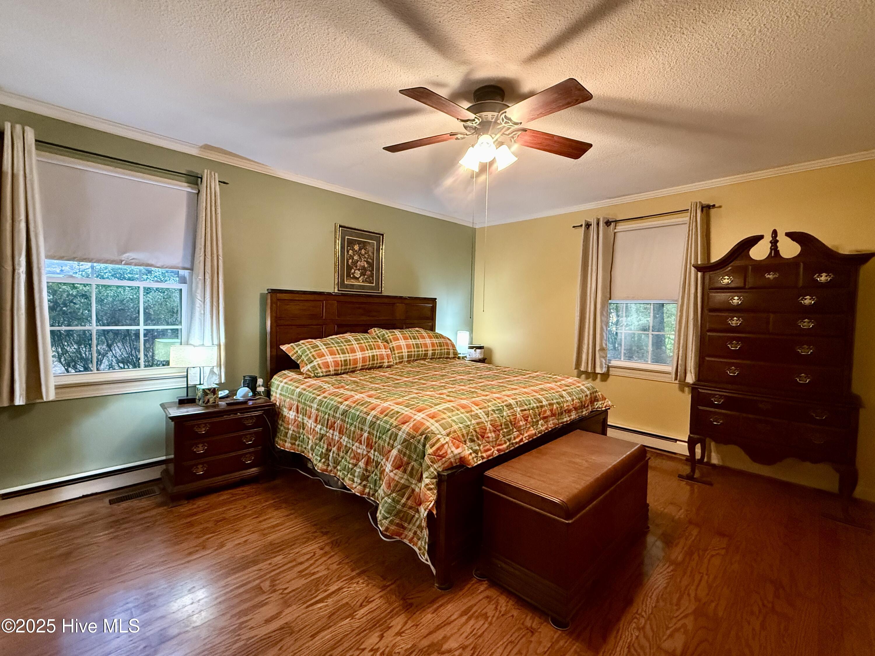 903 E Woodlawn Drive Property Photo 42