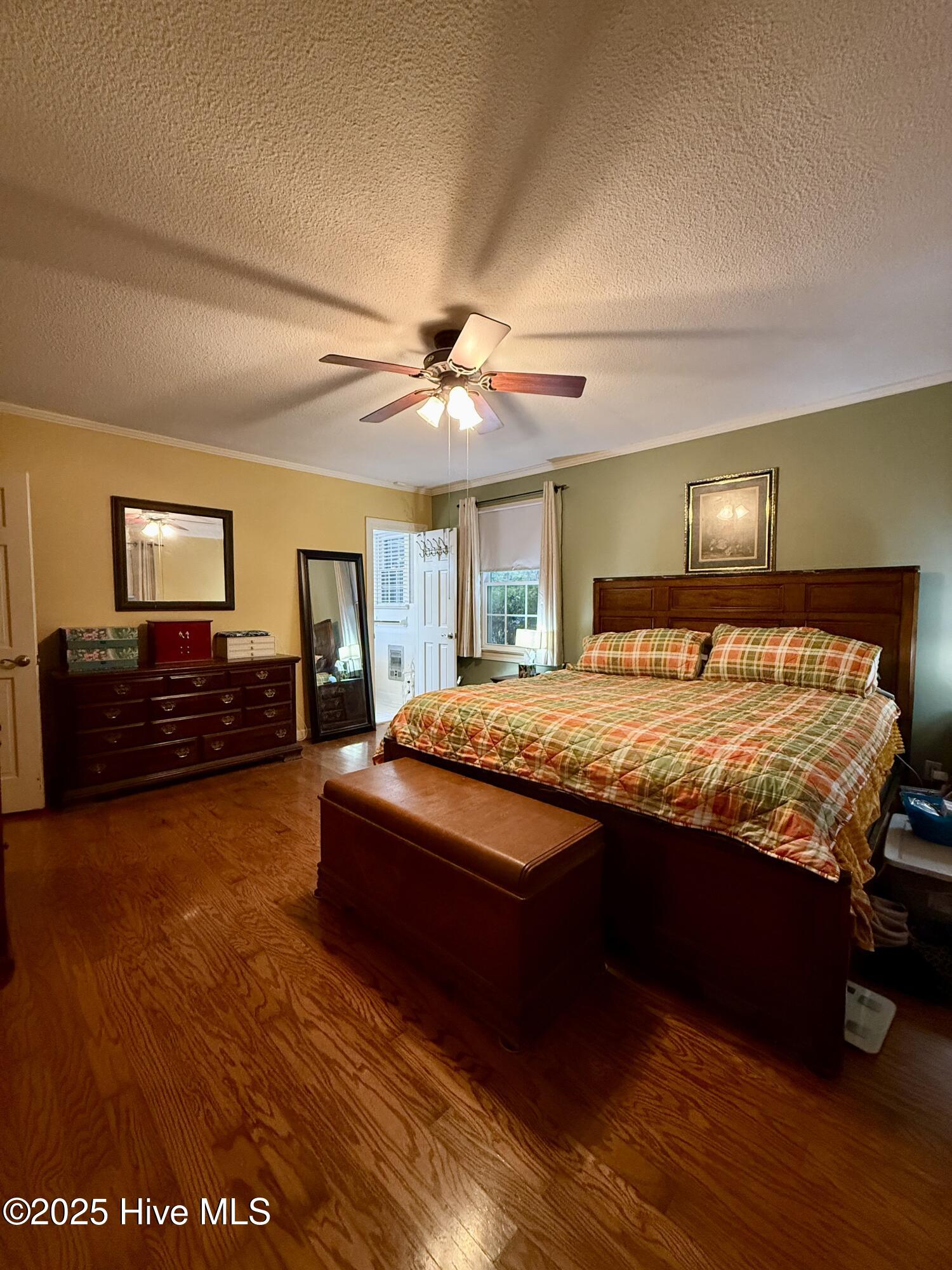 903 E Woodlawn Drive Property Photo 45